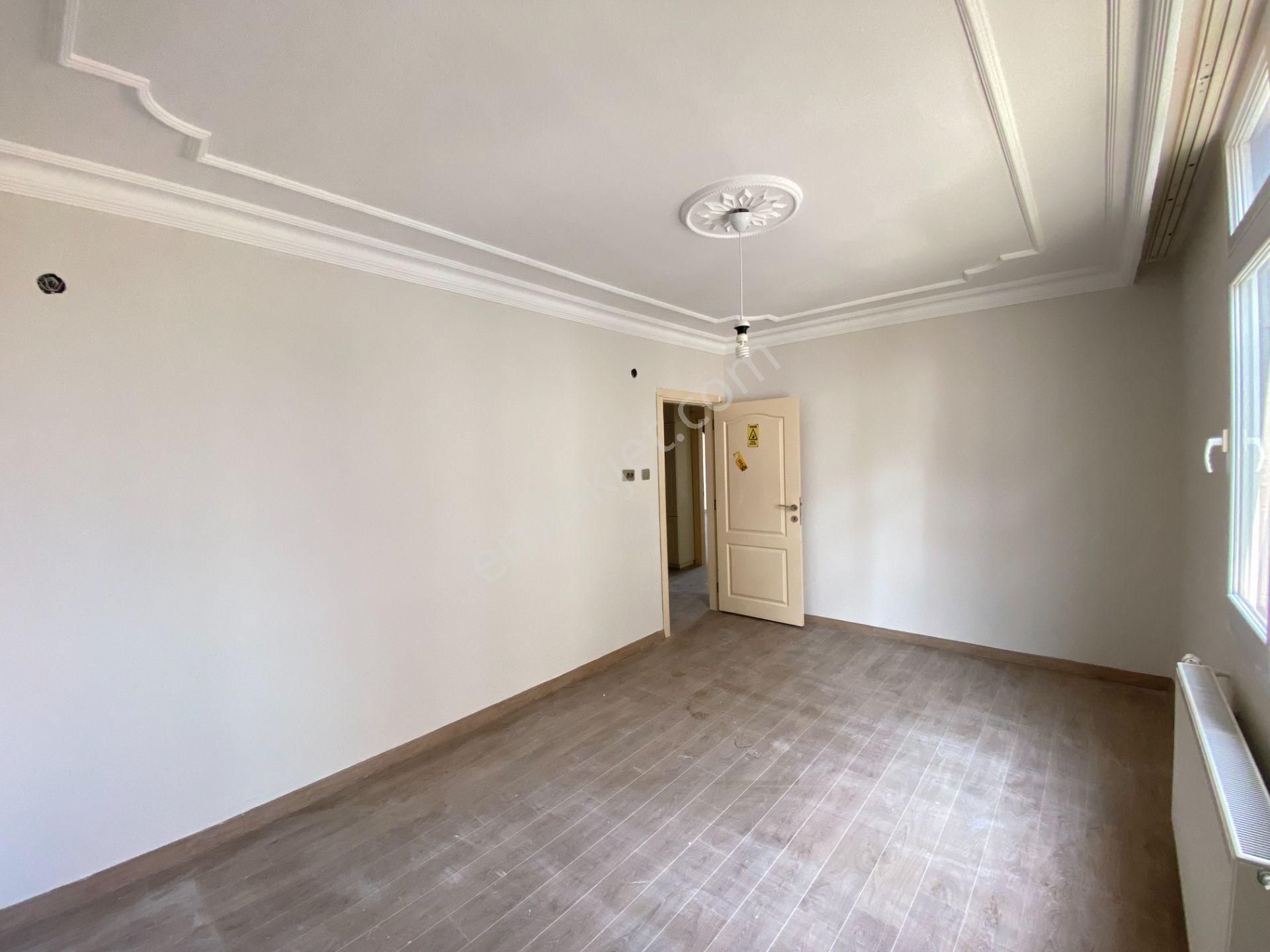Güzelyalı'da 3+1 165 M2 Doğalgazlı Bakımlı Kiralık Daire - Görsel 12
