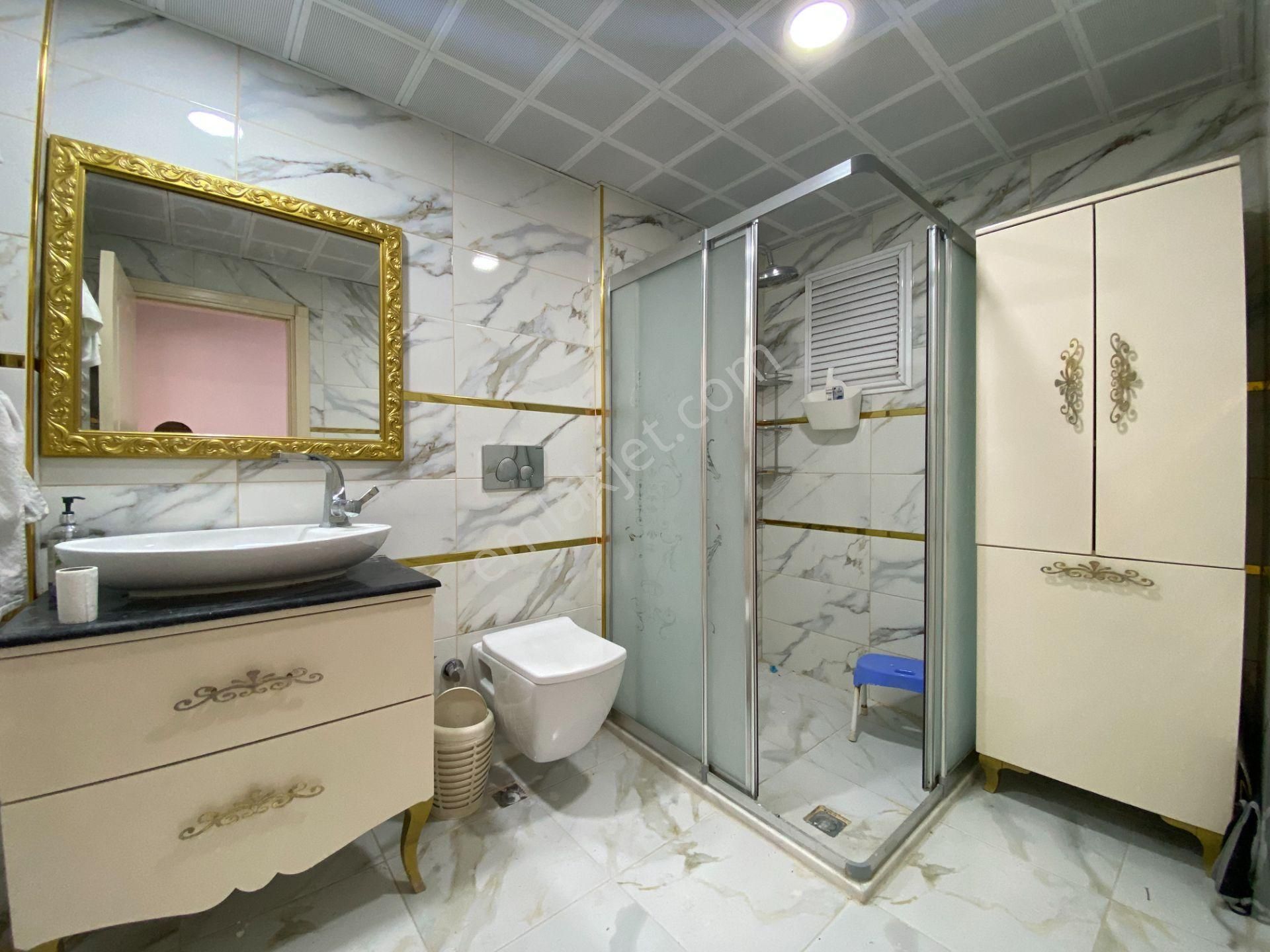 Güzelyalı'da 3+1 165 M2 Doğalgazlı Bakımlı Kiralık Daire - Görsel 17