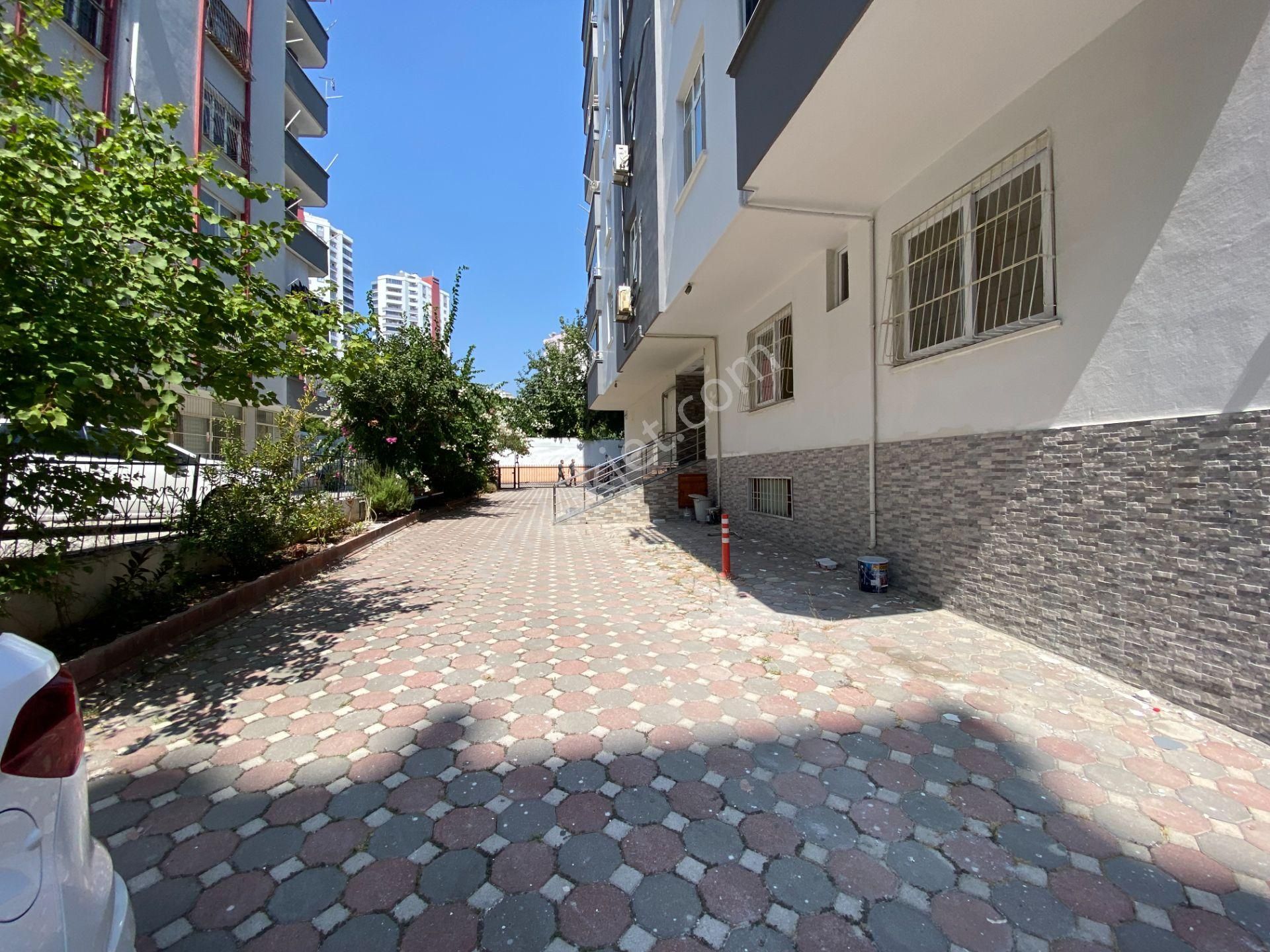Güzelyalı'da 3+1 165 M2 Doğalgazlı Bakımlı Kiralık Daire - Görsel 25