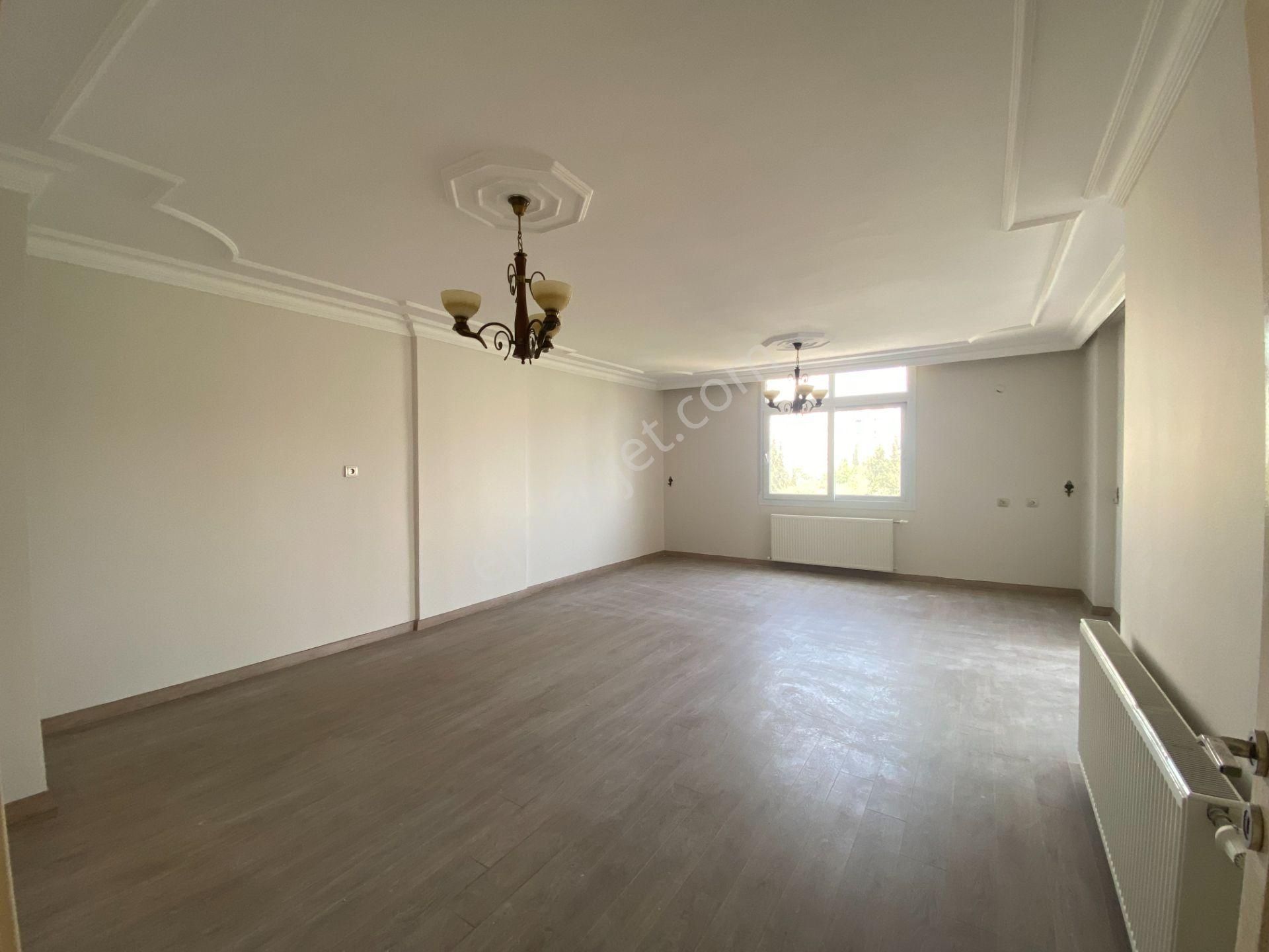 Güzelyalı'da 3+1 165 M2 Doğalgazlı Bakımlı Kiralık Daire - Görsel 3