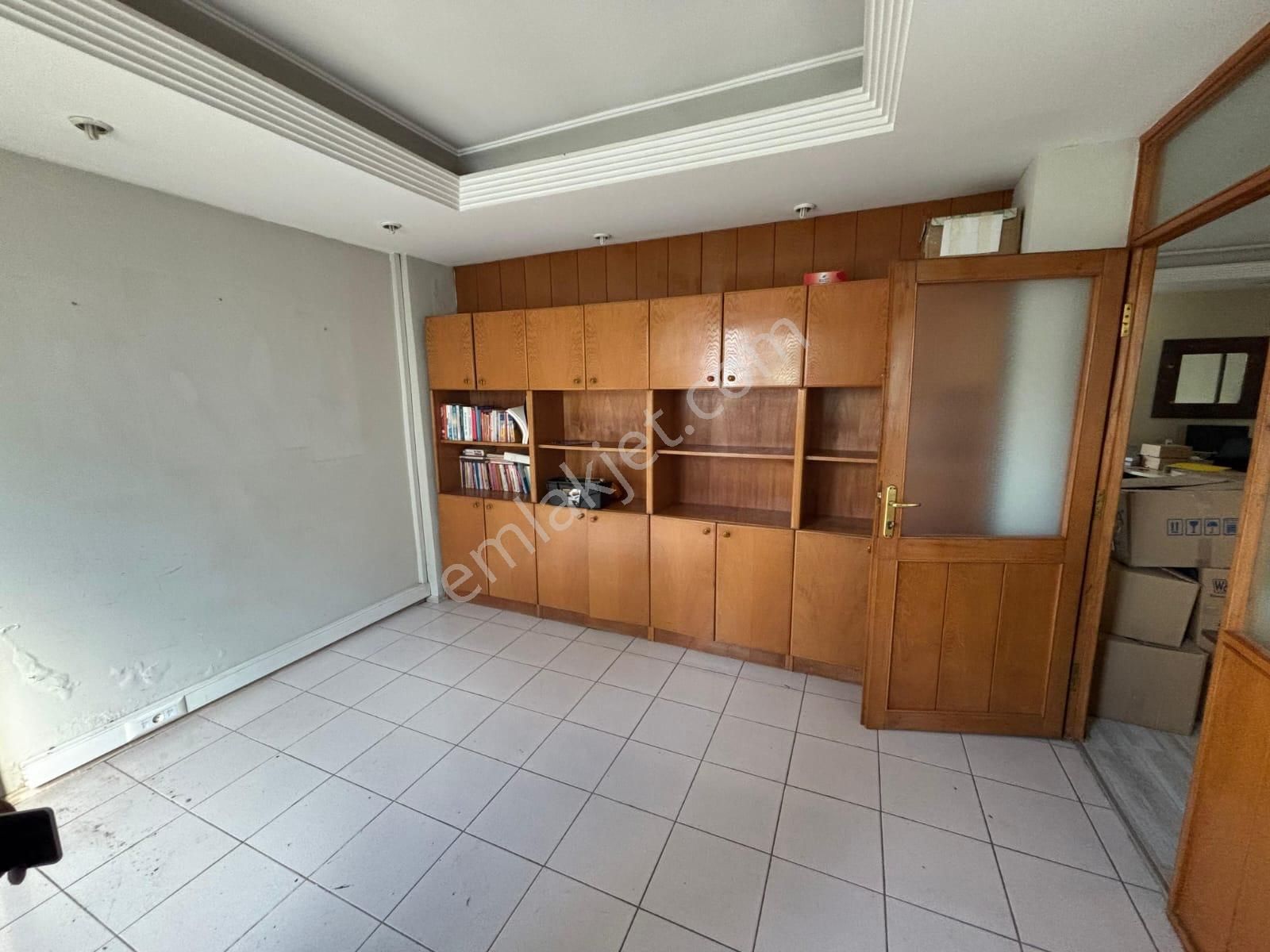 Şirinevler Bahçelievler Belediyesinin Yanında 3+1/130m2/ 3. Kat Kiralık Ofis - Görsel 5