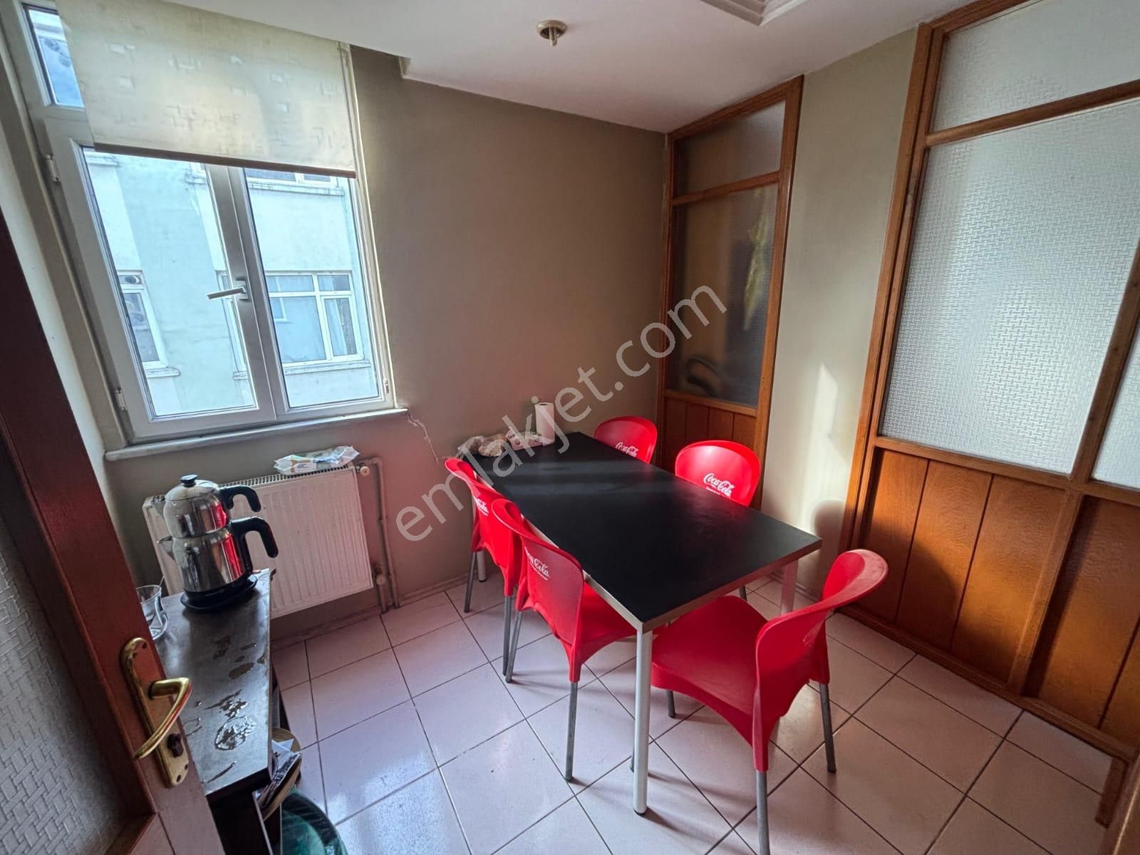 Şirinevler Bahçelievler Belediyesinin Yanında 3+1/130m2/ 3. Kat Kiralık Ofis - Görsel 4