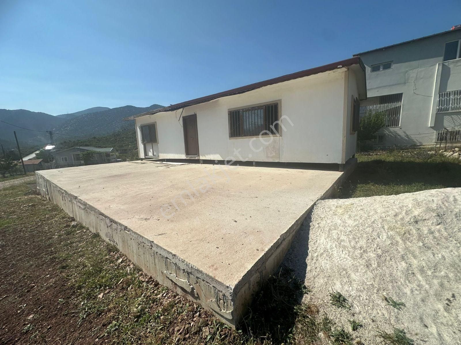 Korkuteli Bayatbademlerinde Muhteşem Lokasyonda Yazlık Ev - Görsel 32