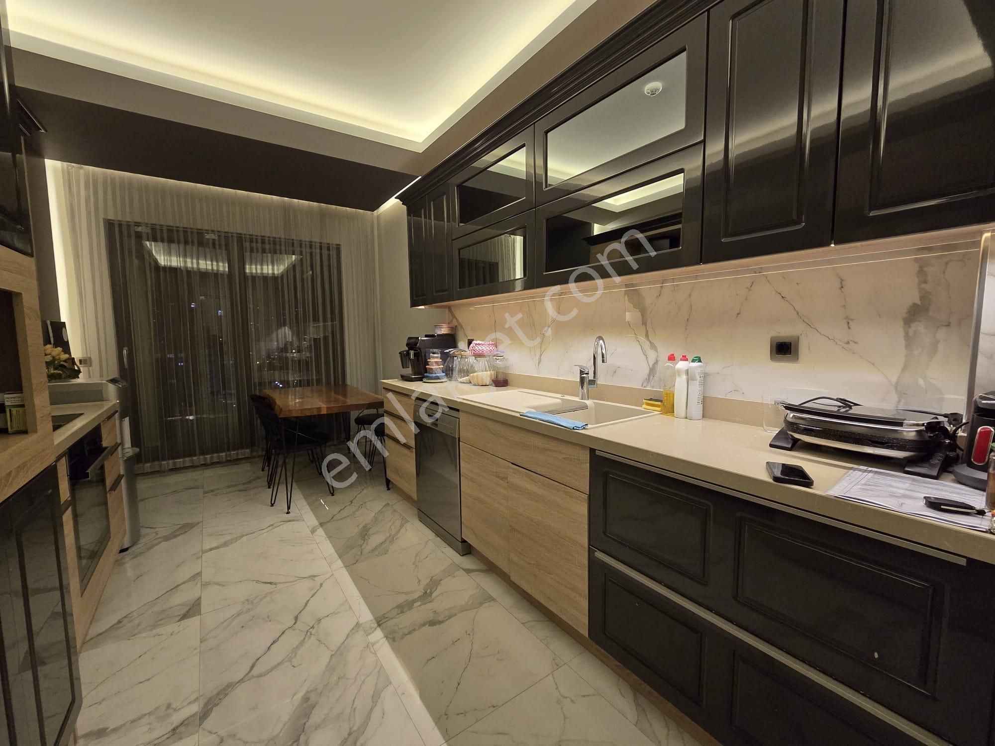 Elfi'den Beşevler Trio Live Porjesinde Satılık 3+1 Ara Kat Daire - Görsel 9