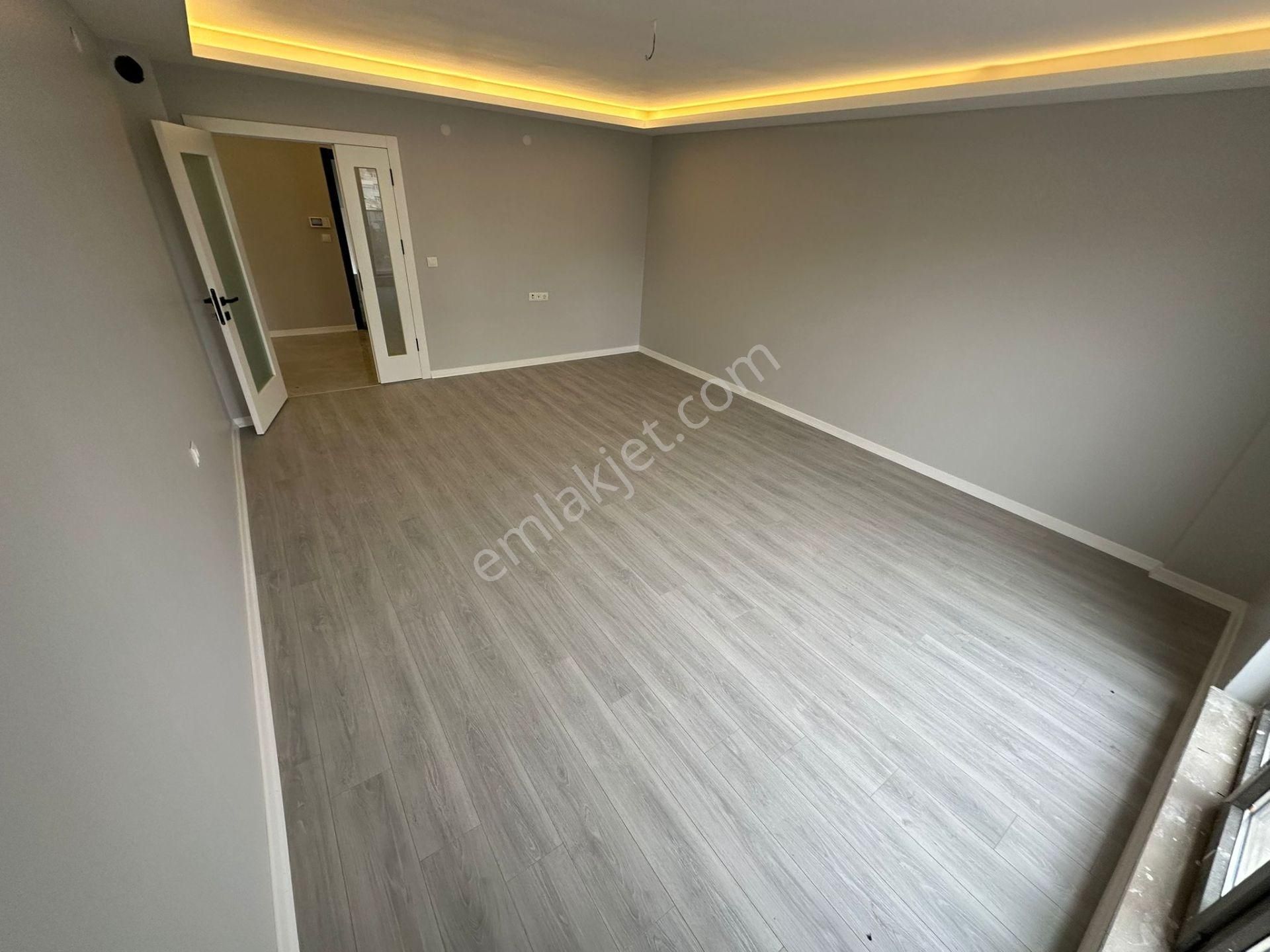 Saraycık Toki^de Sıfır E. Banyolu G. Odalı Geniş Full Yapılı Ara Katta Asansörlü 4+1 - Görsel 9