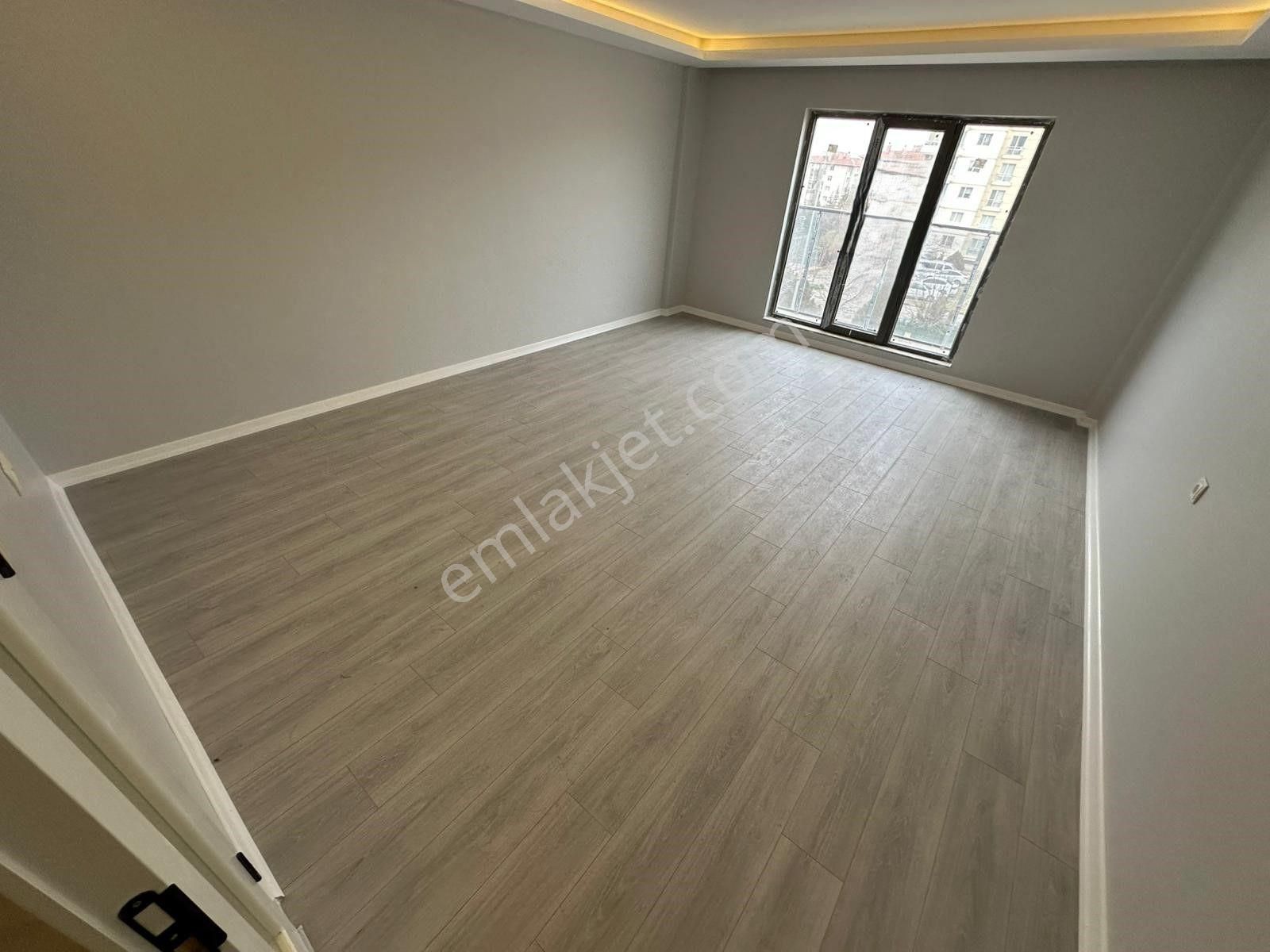 Saraycık Toki^de Sıfır E. Banyolu G. Odalı Geniş Full Yapılı Ara Katta Asansörlü 4+1 - Görsel 7