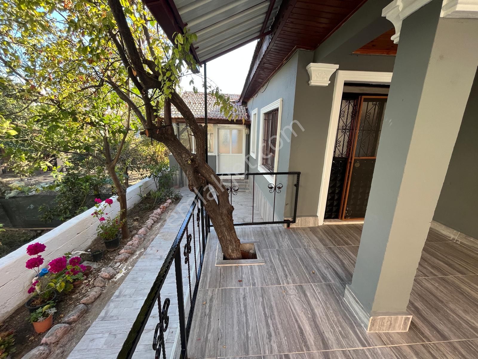 Tuana Emlak'tan Gülpınar'da 3+1 Müstakil Ev - Görsel 2