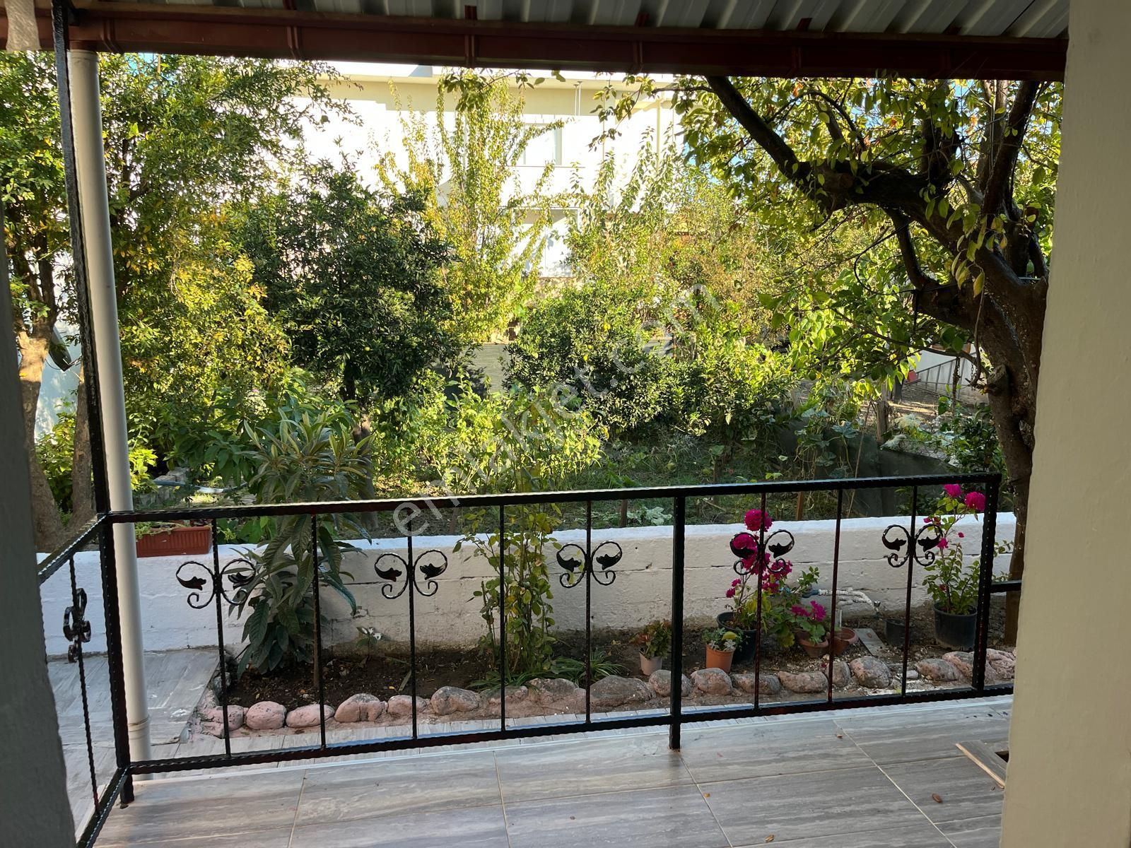 Tuana Emlak'tan Gülpınar'da 3+1 Müstakil Ev - Görsel 7