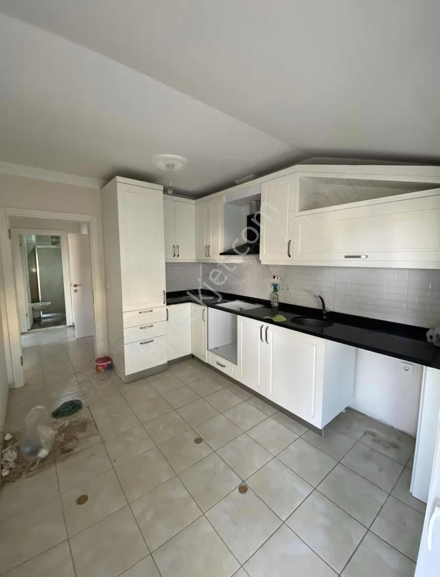 Ilıca Mahallesi'nde 2 + 1 Üçüncü Kat Dairemiz Kiralıktır - Görsel 2