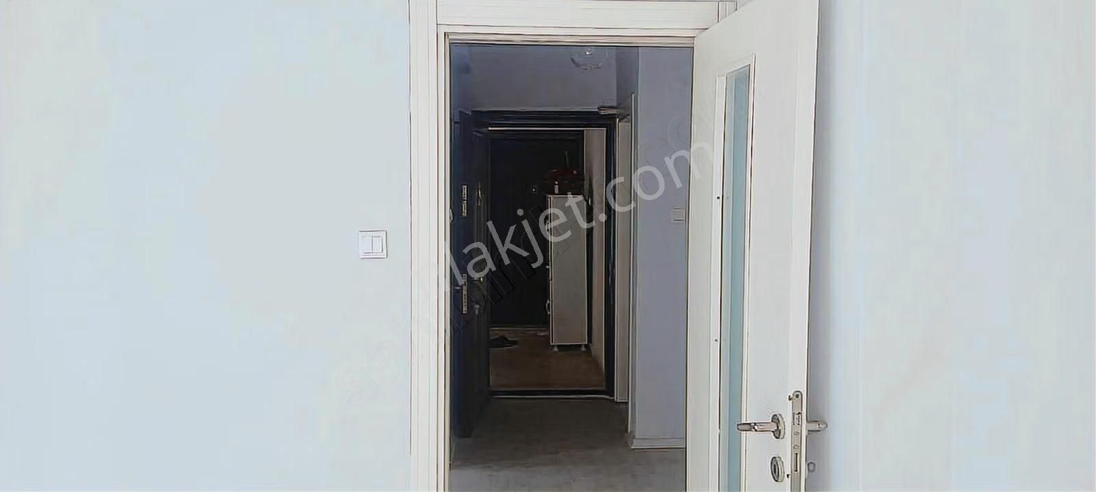 Bahçelievler De Satılık 3+1 Daire - Görsel 12