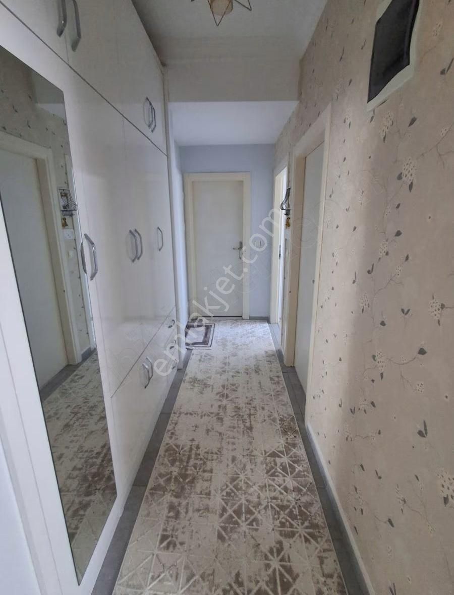 Ilıca'da Satılık 2+1 - Görsel 2