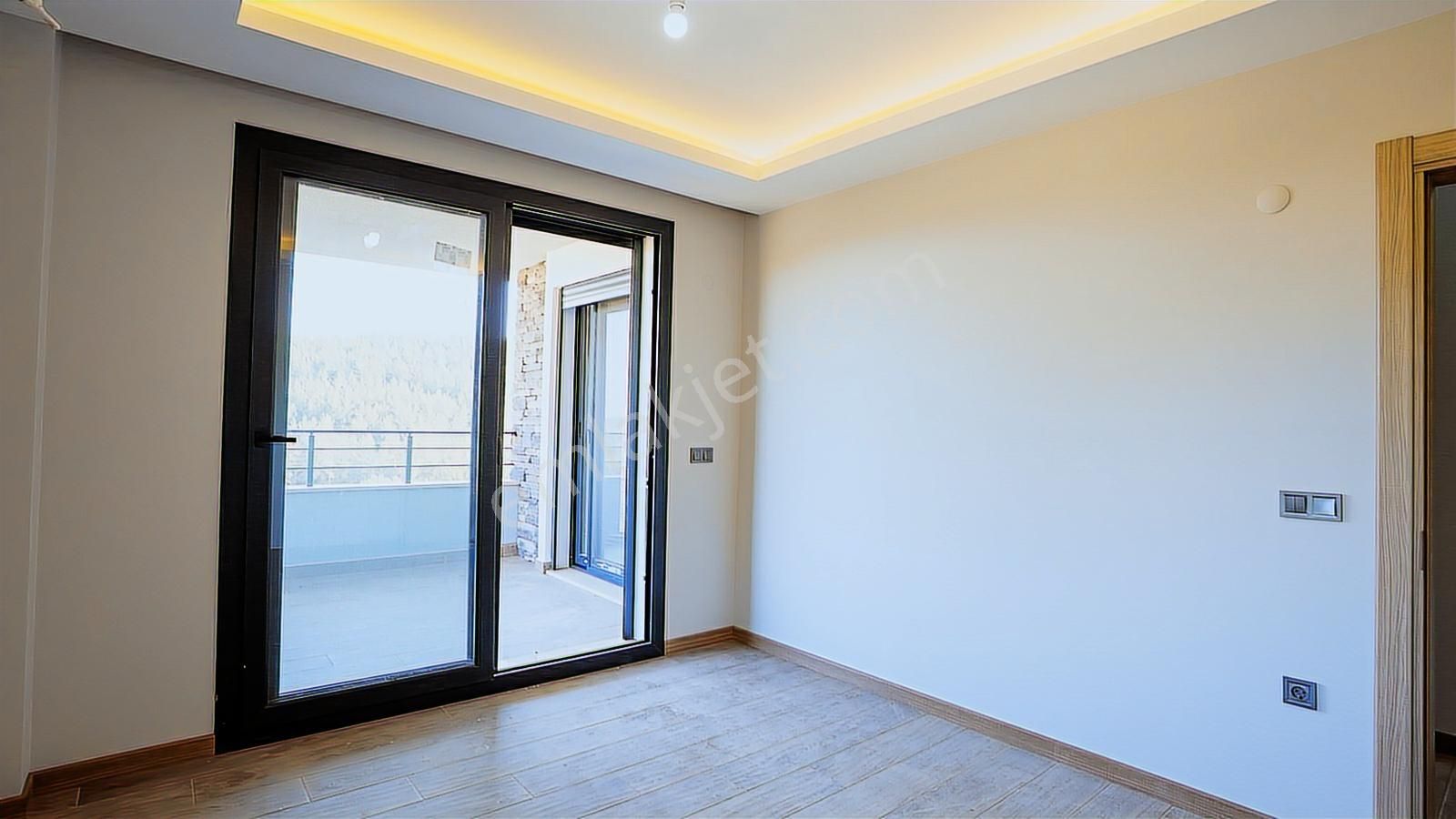 Cb Marina'dan Ula Armutçuk Mevkii Satılık 2 Adet İkiz Villa - Görsel 7