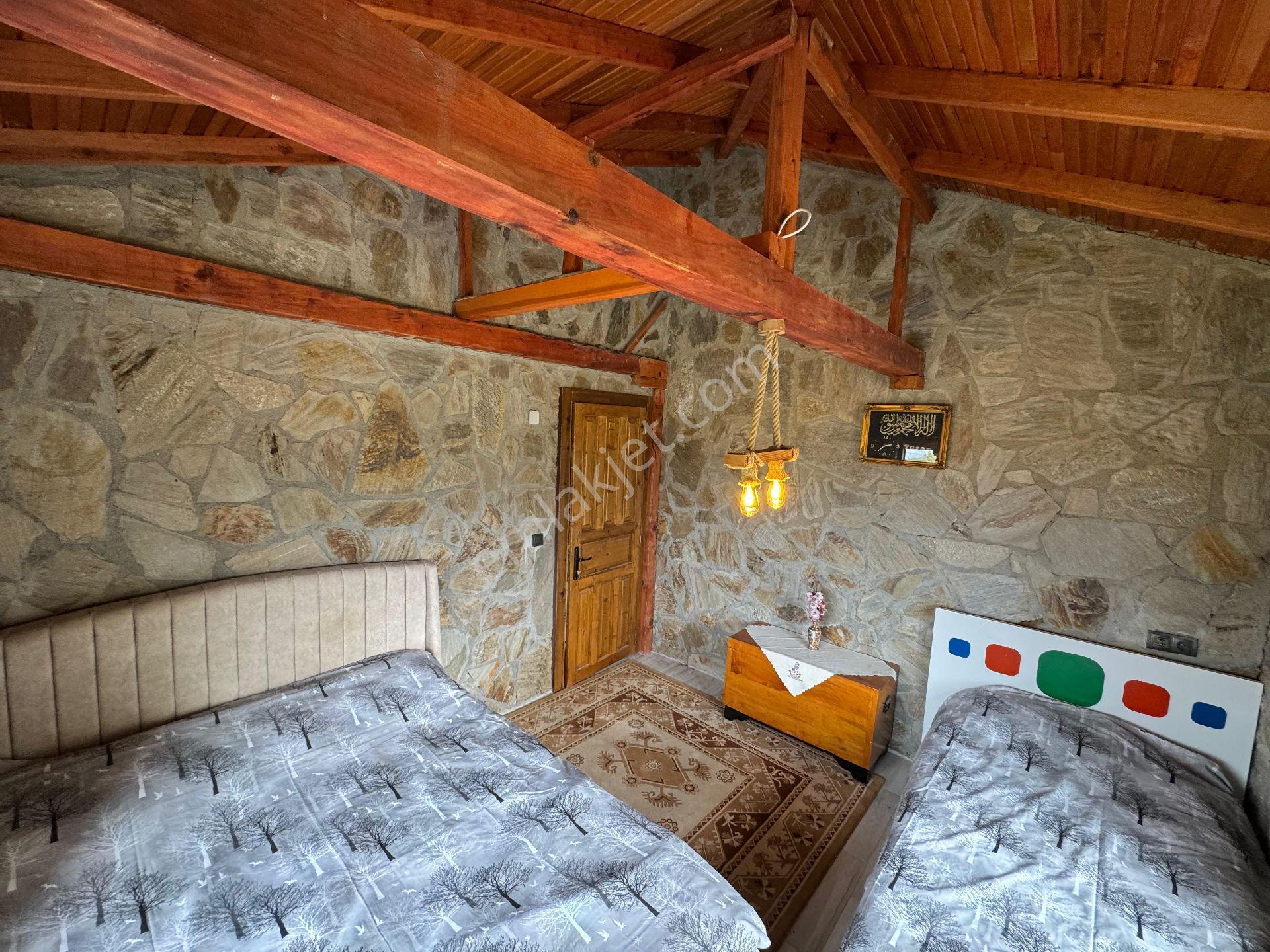 Taş Ev Havuzlu Villa 1687 M2 Arazi İçinde - Görsel 4