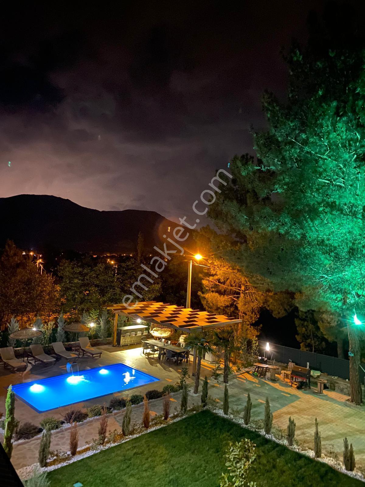 Taş Ev Havuzlu Villa 1687 M2 Arazi İçinde - Görsel 30