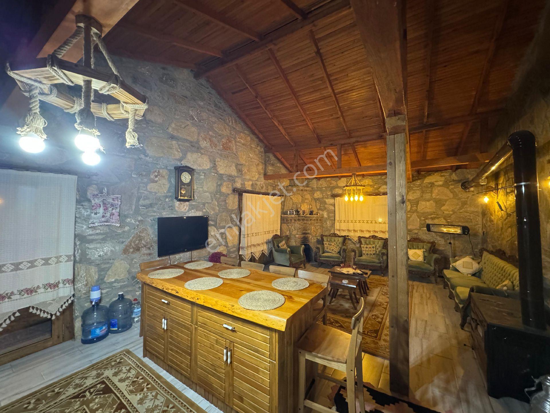 Taş Ev Havuzlu Villa 1687 M2 Arazi İçinde - Görsel 26