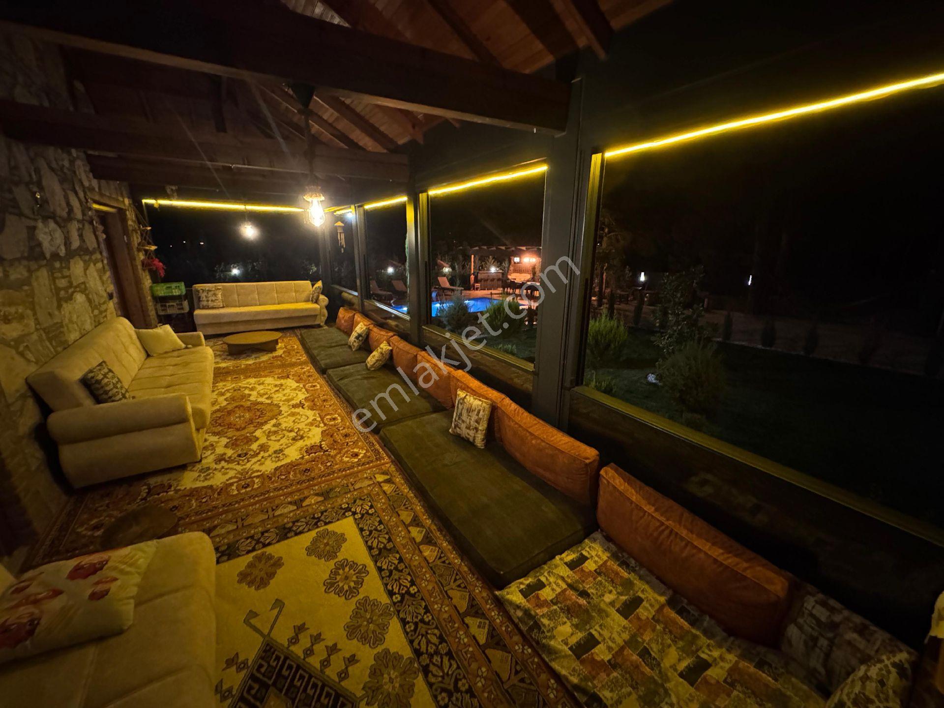 Taş Ev Havuzlu Villa 1687 M2 Arazi İçinde - Görsel 34