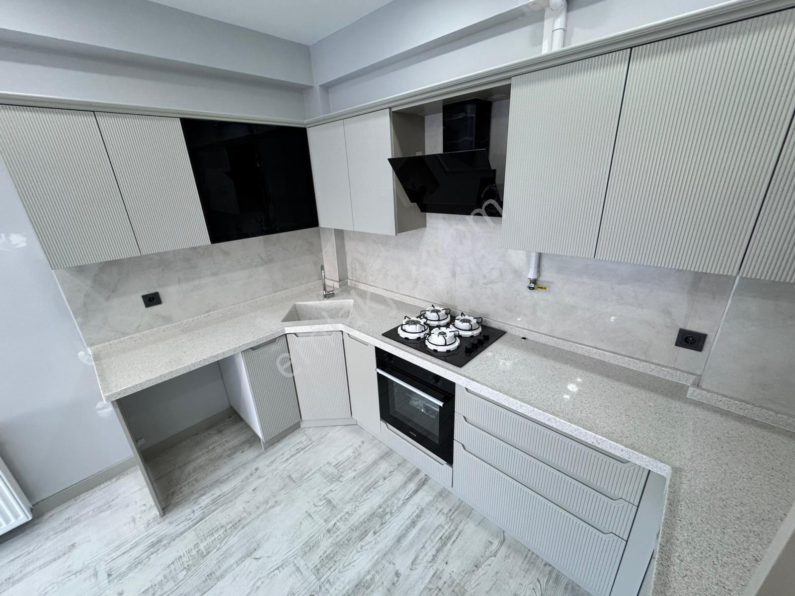 Edremit De 2+1 Sıfır Evebeyn Banyolu Satılık Daire - Görsel 31