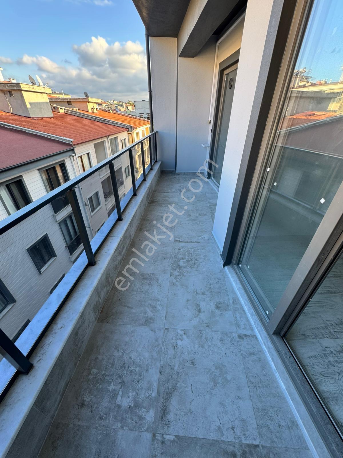 Edremit De 2+1 Sıfır Evebeyn Banyolu Satılık Daire - Görsel 15