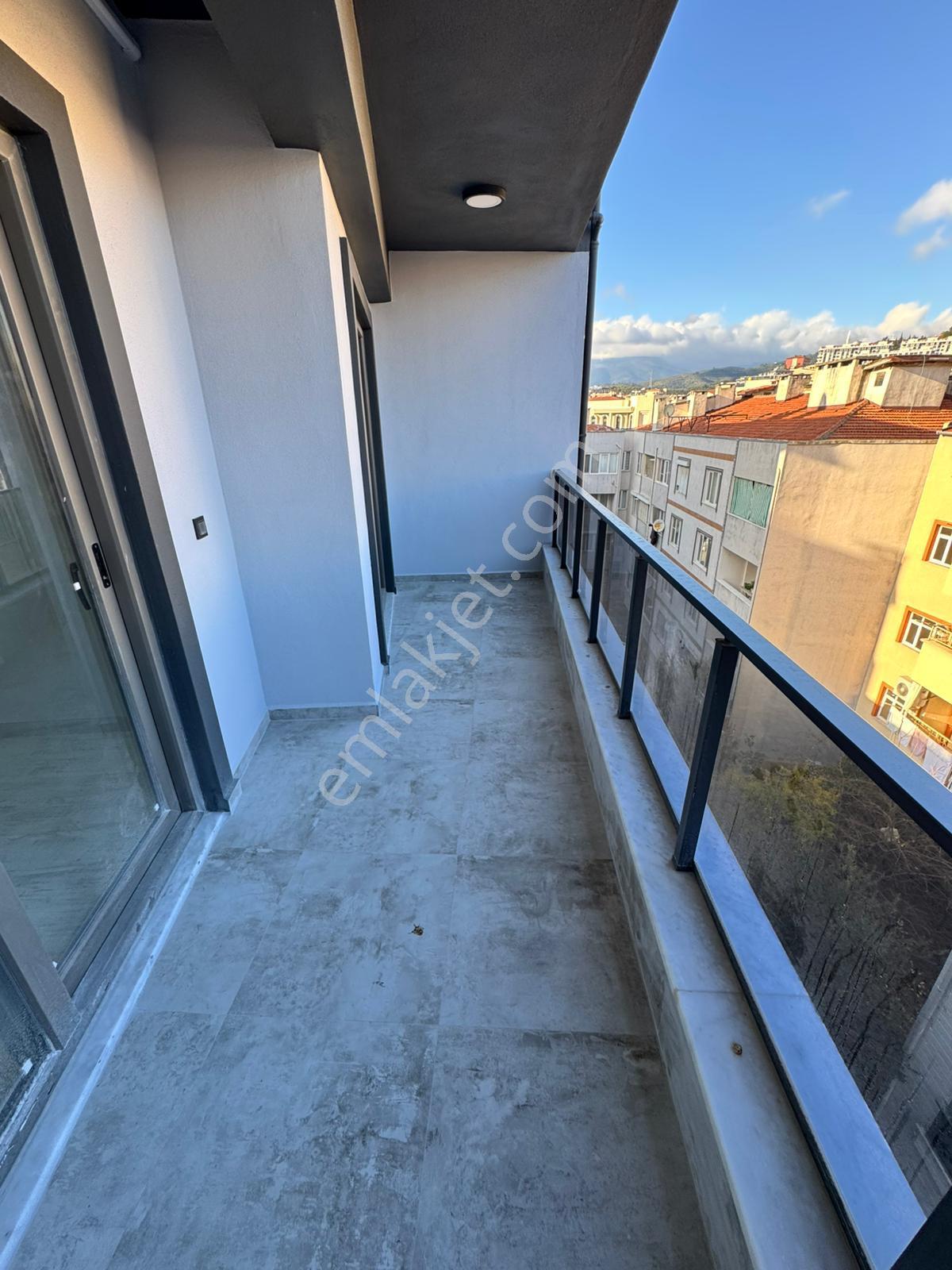 Edremit De 2+1 Sıfır Evebeyn Banyolu Satılık Daire - Görsel 16