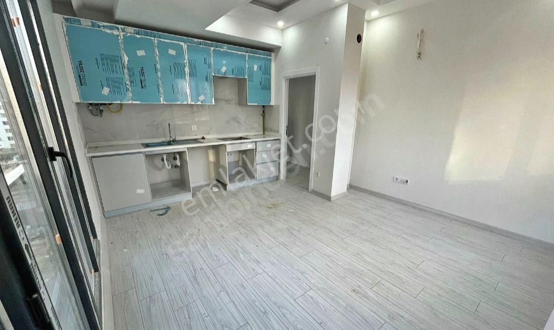 Erenköy'de Sıfır Binada 2+1 85m Arakatta Fırsat Daire - Görsel 26