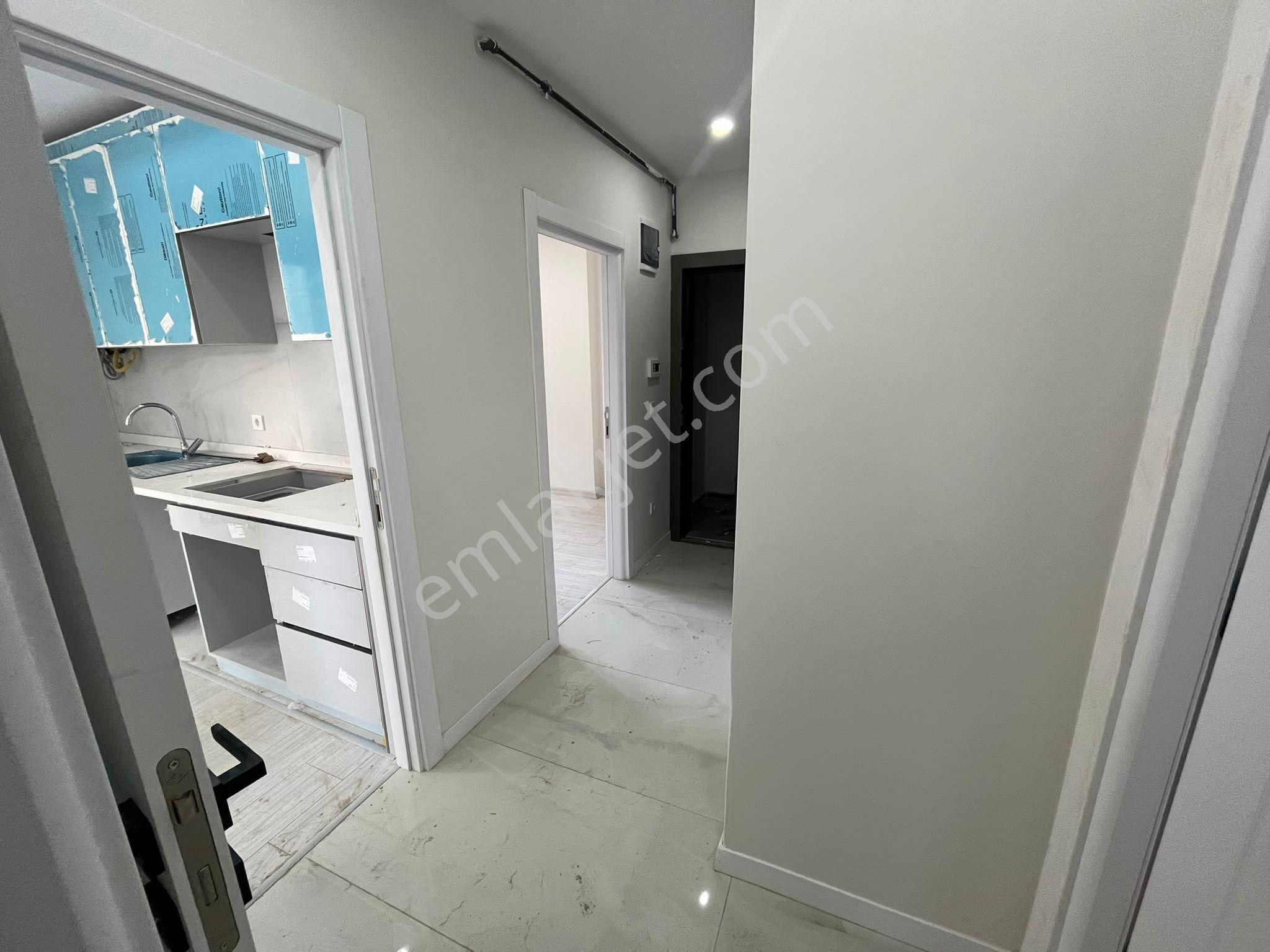 Erenköy'de Sıfır Binada 2+1 85m Arakatta Fırsat Daire - Görsel 7