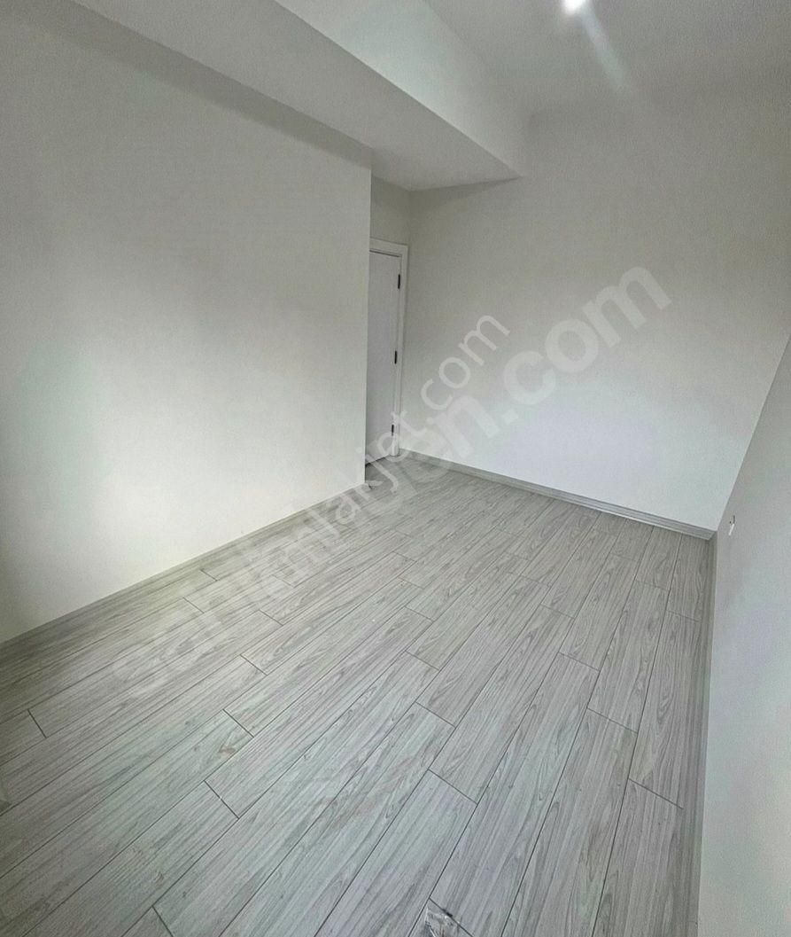 Erenköy'de Sıfır Binada 2+1 85m Arakatta Fırsat Daire - Görsel 29