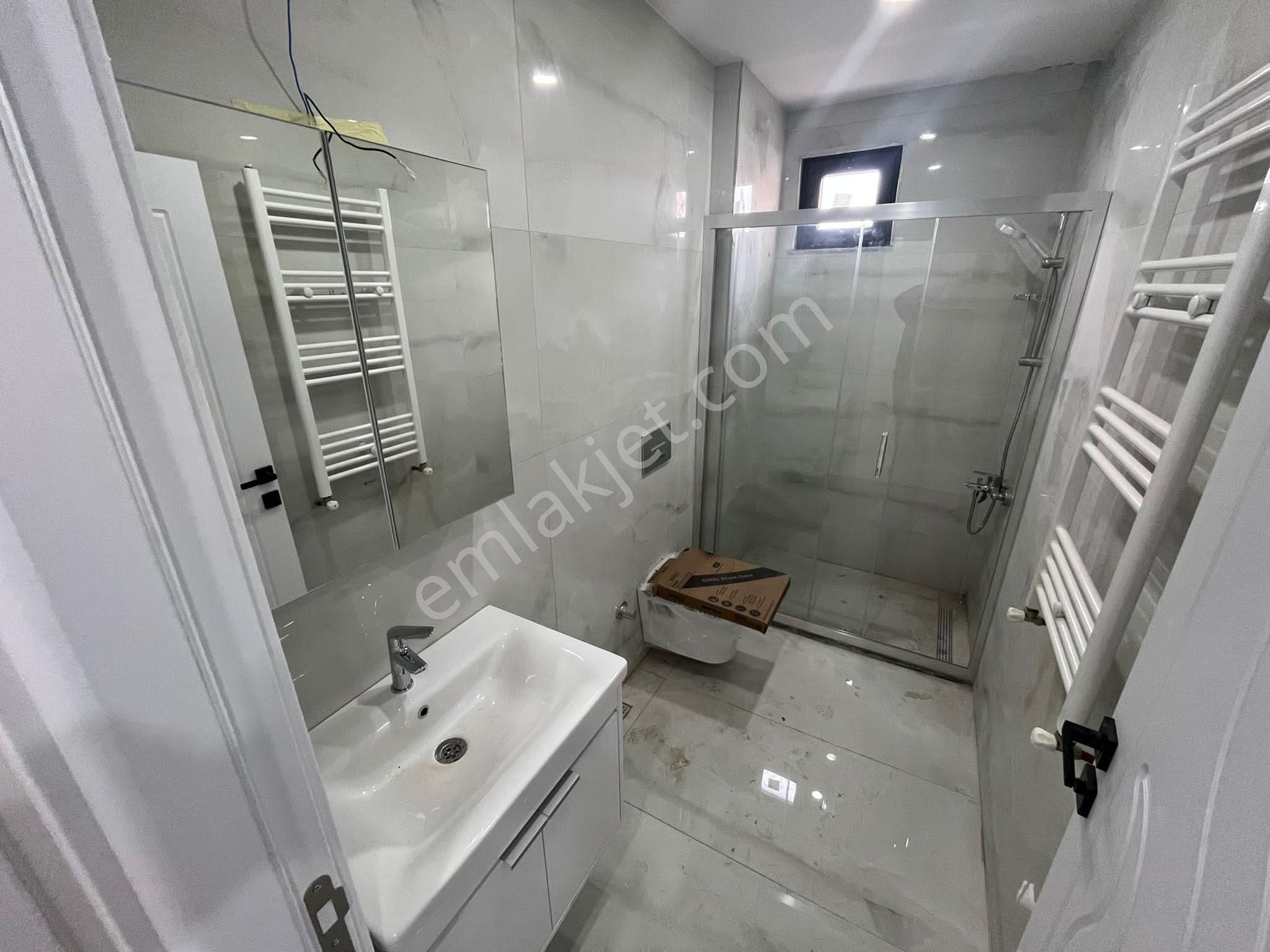 Erenköy'de Sıfır Binada 2+1 85m Arakatta Fırsat Daire - Görsel 13