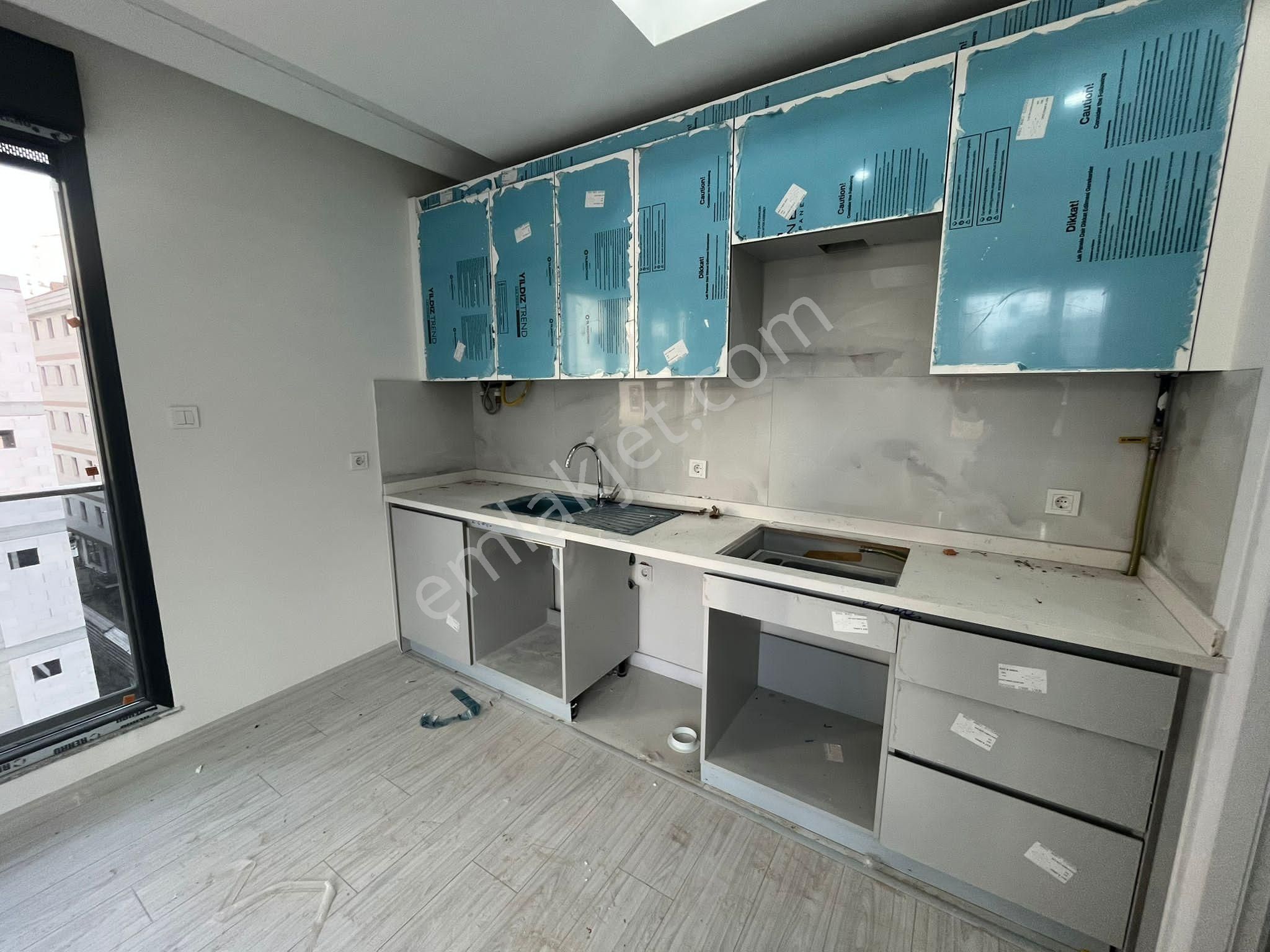 Erenköy'de Sıfır Binada 2+1 85m Arakatta Fırsat Daire - Görsel 14