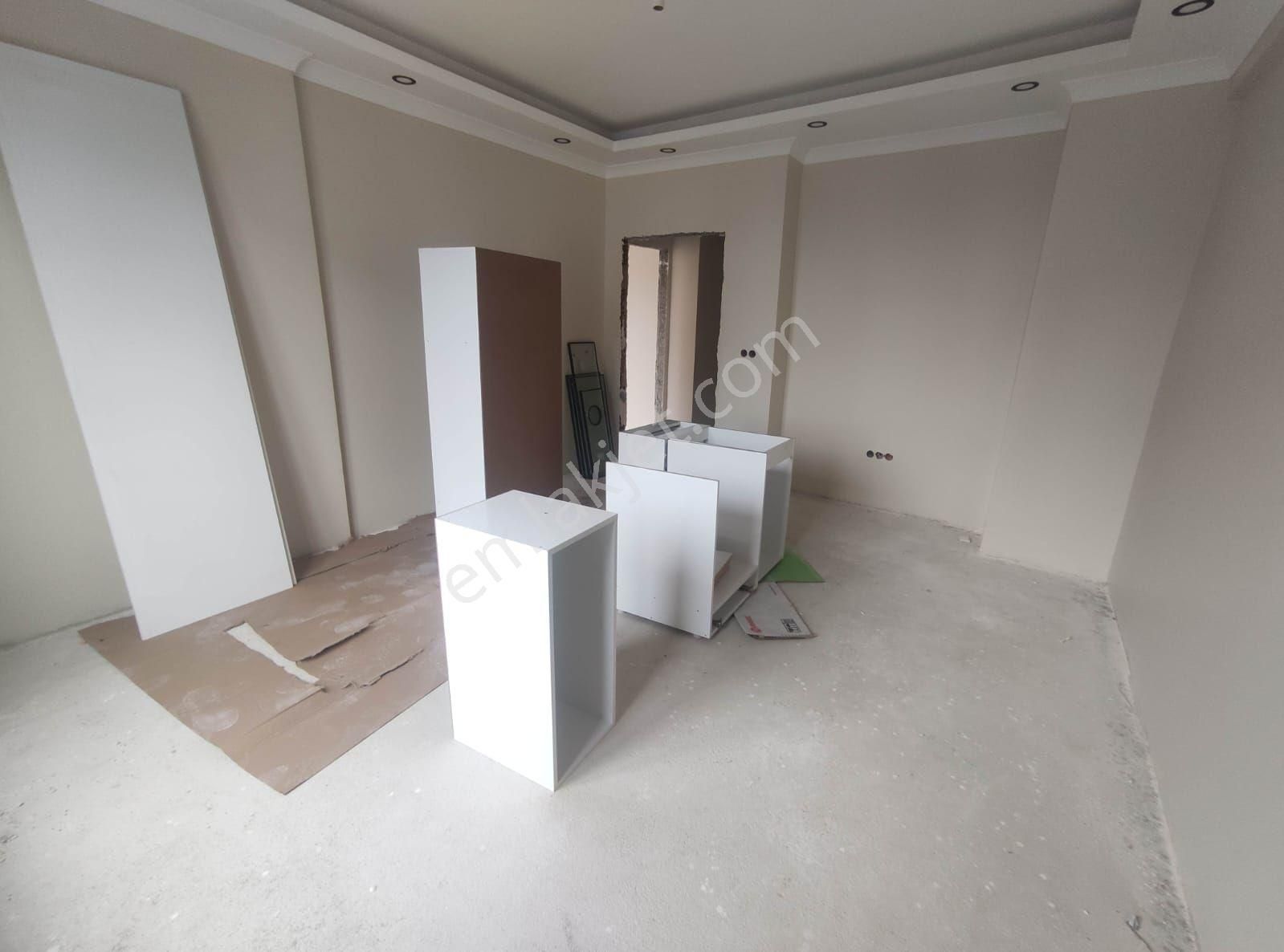 Para'dan Sultanbeyli'de Otopark-balkon Geniş 2+1 Satılık Daire - Görsel 4