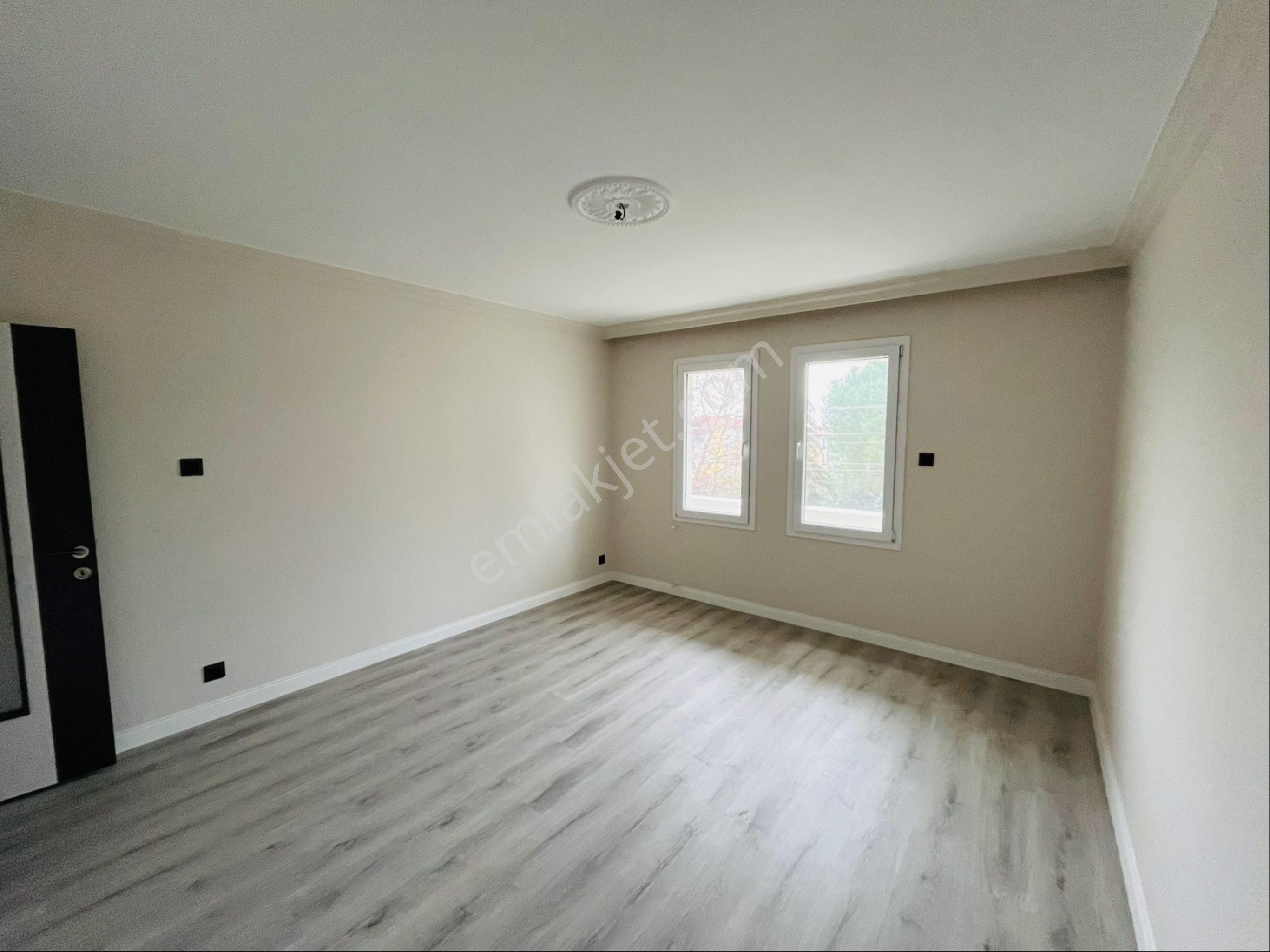 Altınoluk Kazdağları Eteklerinde Önü Açık İçi Yapılı Köşe 2+1 Geniş Satılık Daire - Görsel 8