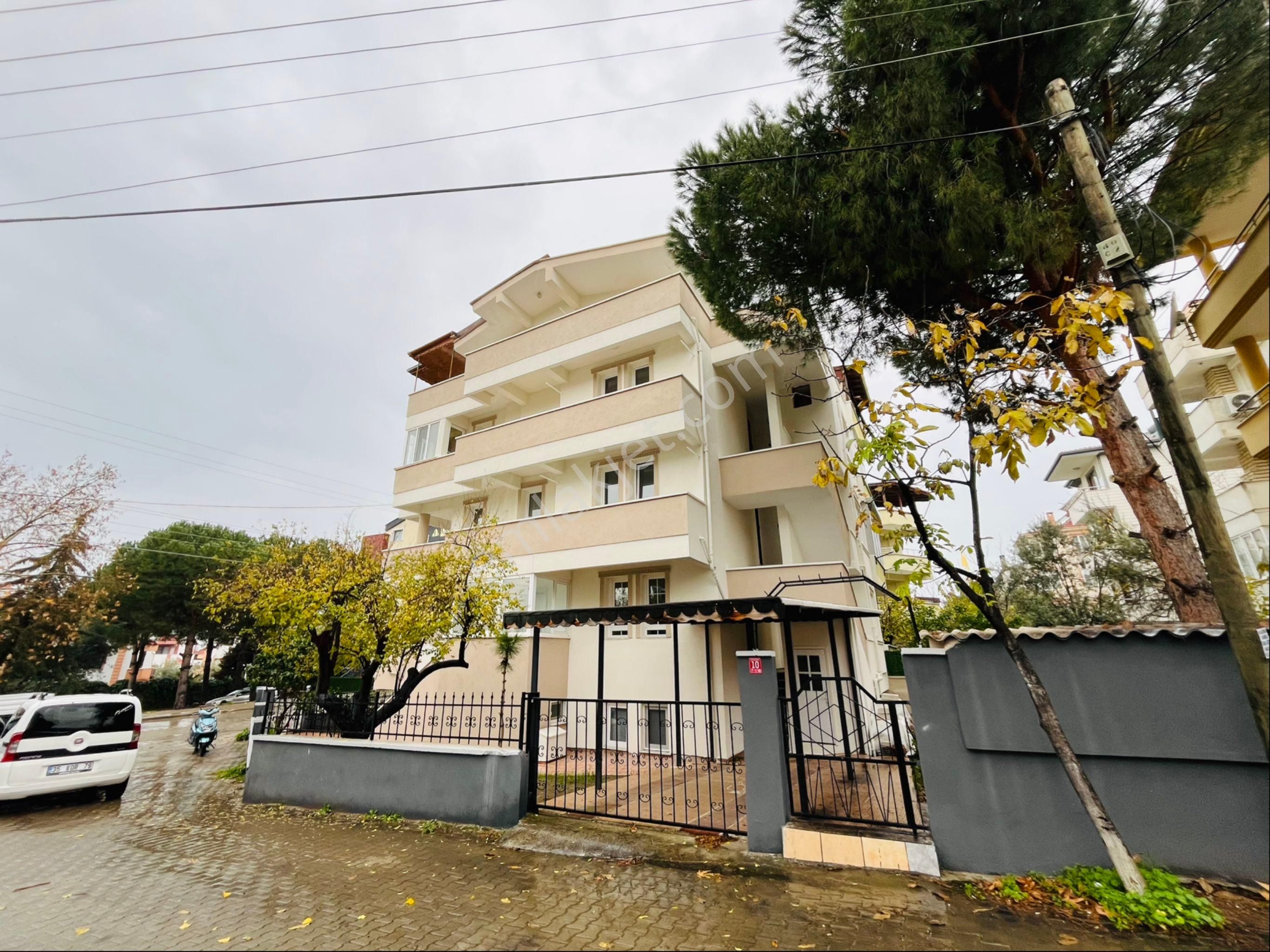 Altınoluk Kazdağları Eteklerinde Önü Açık İçi Yapılı Köşe 2+1 Geniş Satılık Daire