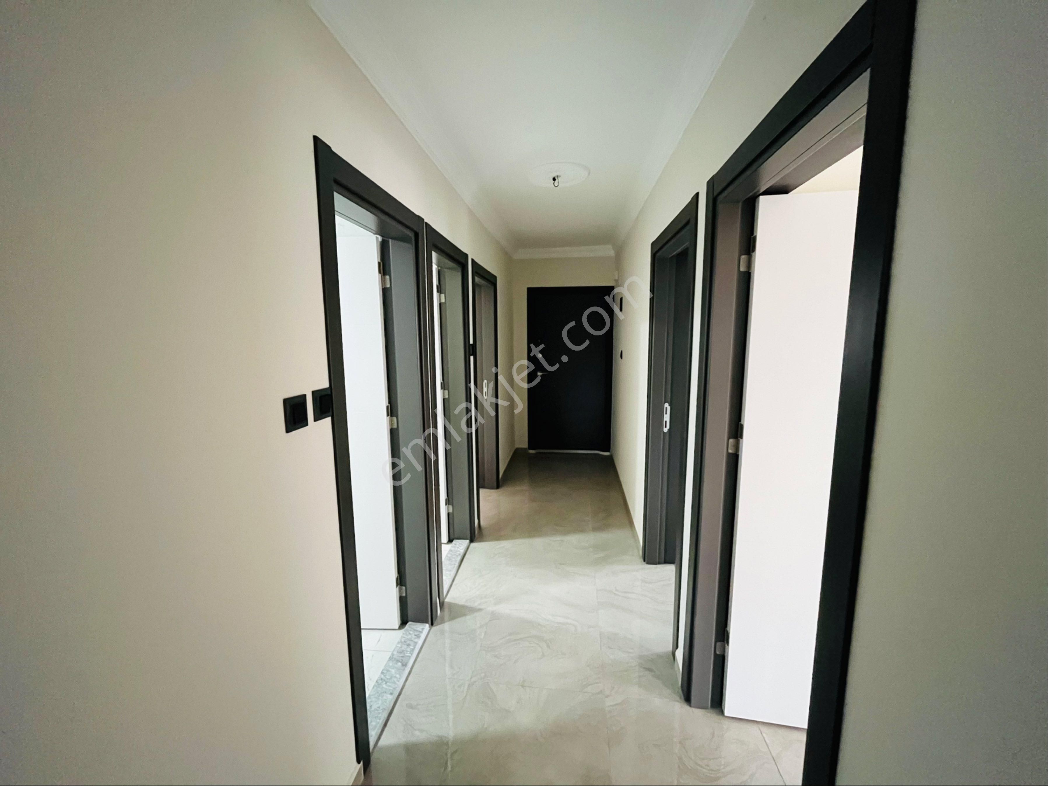 Altınoluk Kazdağları Eteklerinde Önü Açık İçi Yapılı Köşe 2+1 Geniş Satılık Daire - Görsel 11