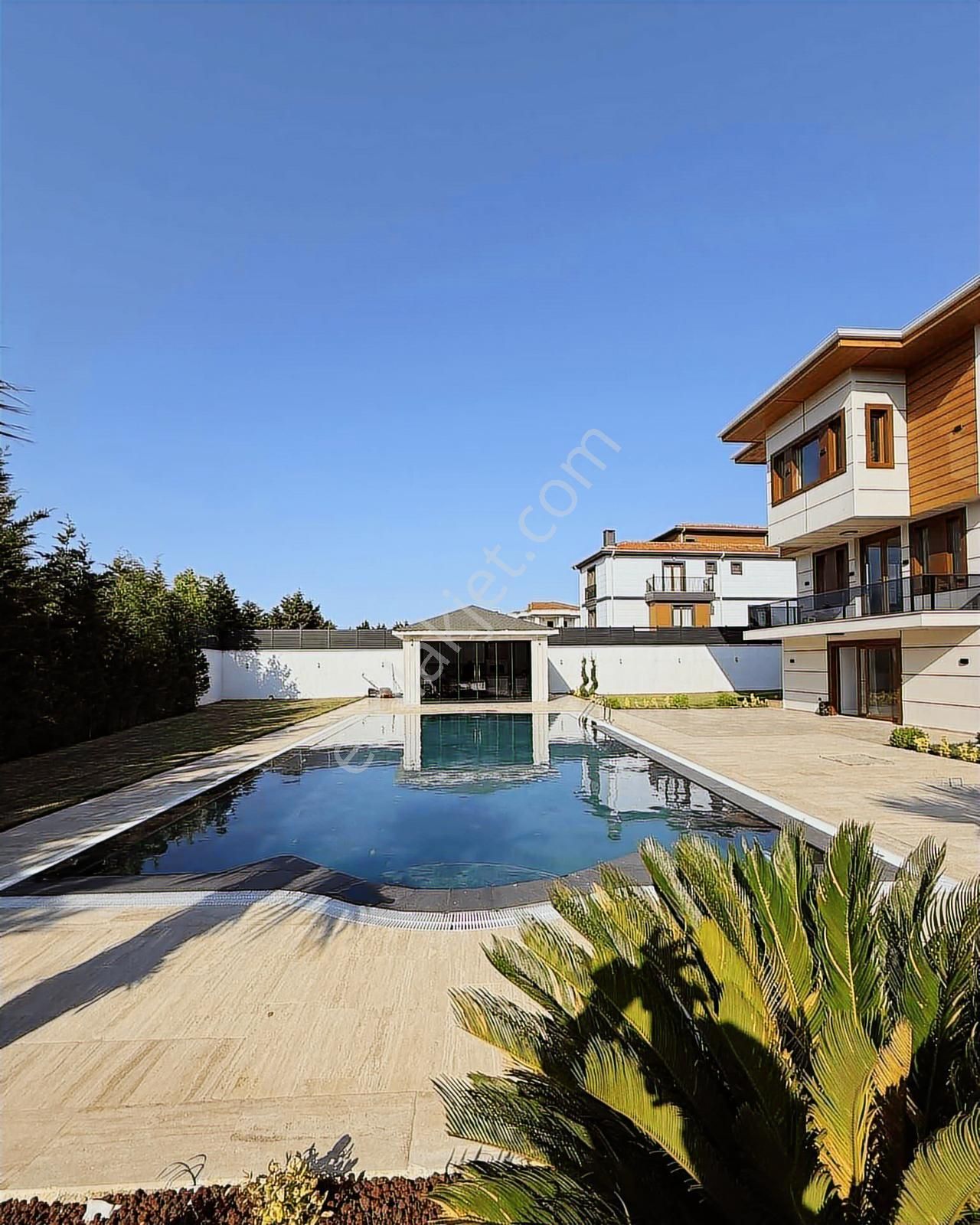 Tepekent De 2400 M² Arsa İçinde 8+3 Satılık Villa - Görsel 28