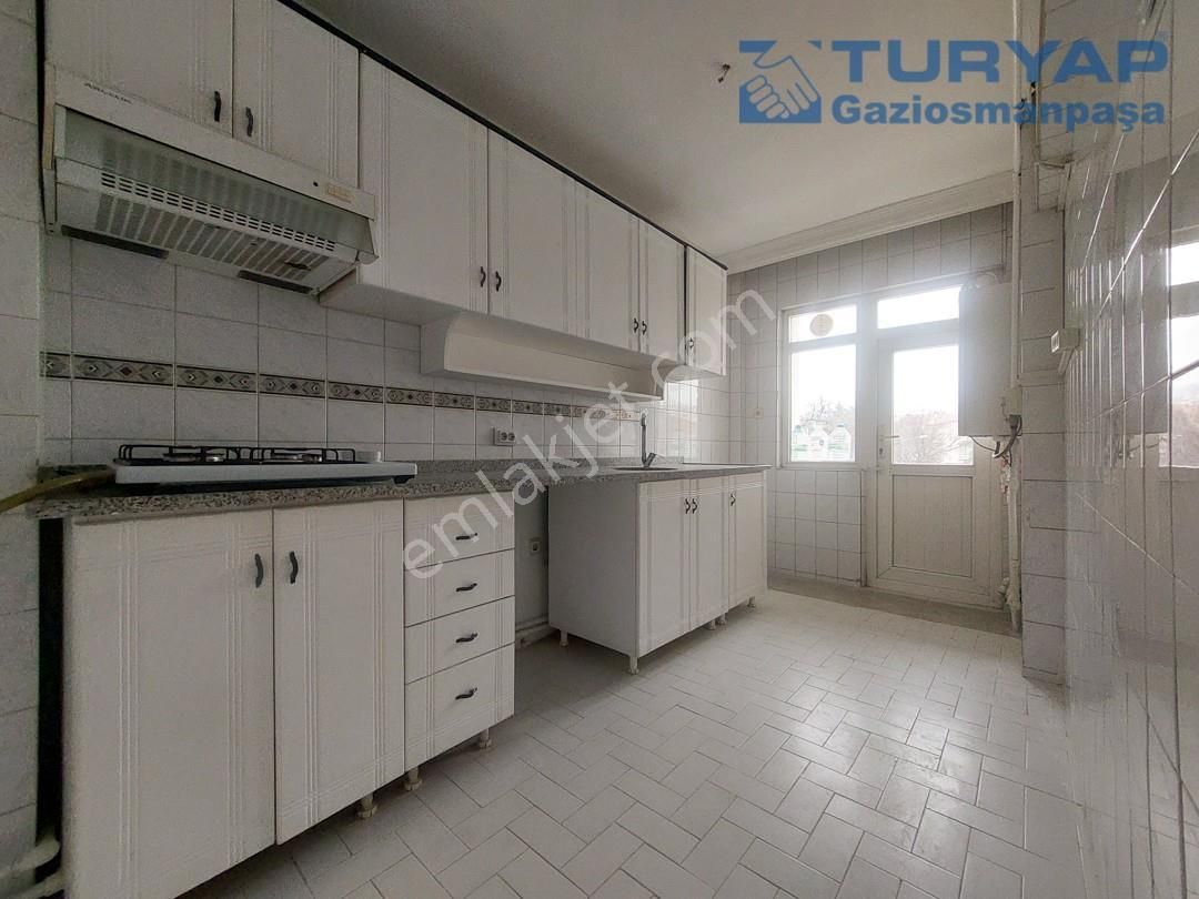 Gaziosmanpaşa Dolunay Sokakta 3+1 Kombili - Görsel 6