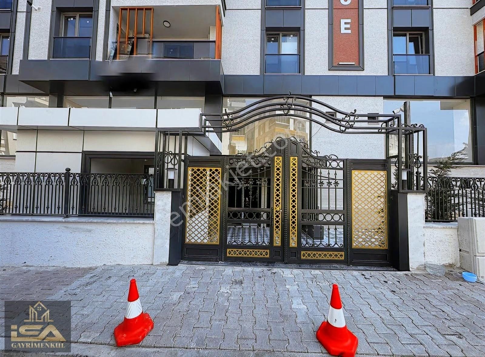 İsa Gayrimenkulden Butik Sitede Otoparklı Lüx Peyzajlı Daireler - Görsel 8