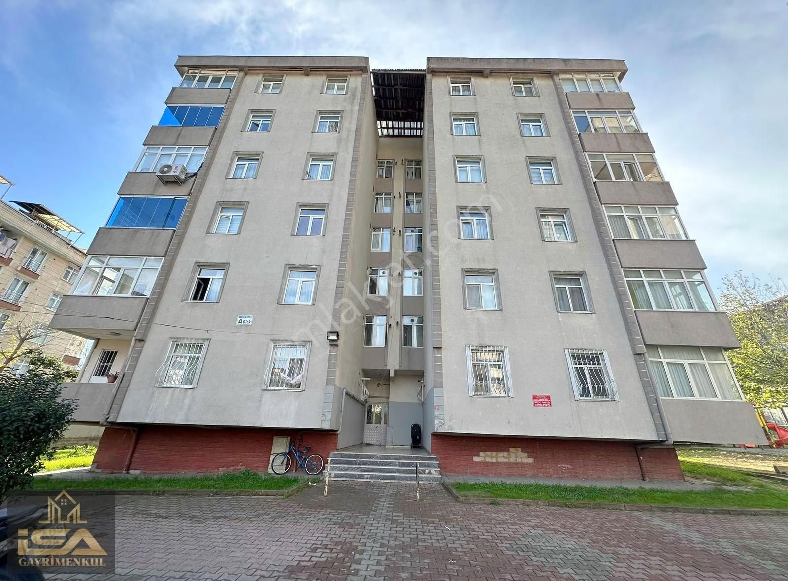 Esenyurt Devlet Hastanesi Yakını -site İçi- Caddeye Cephe Arakt - Görsel 18