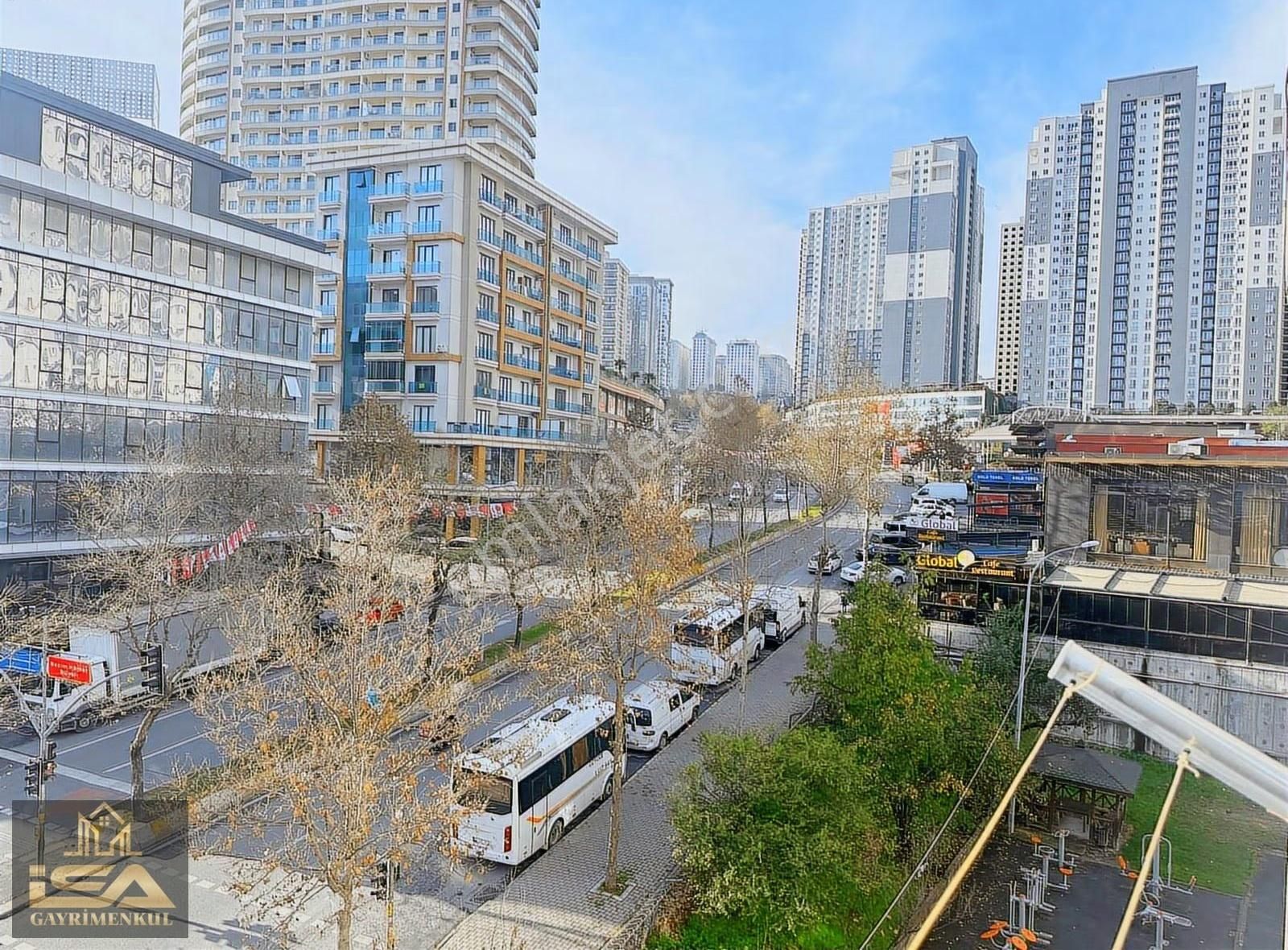 Esenyurt Devlet Hastanesi Yakını -site İçi- Caddeye Cephe Arakt - Görsel 19