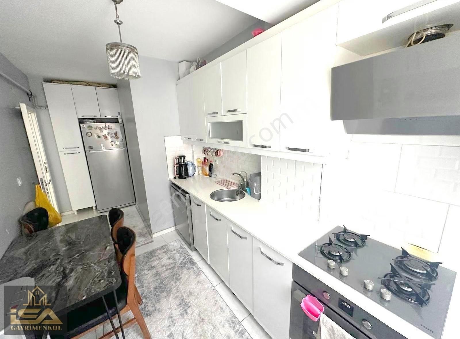 İsa Dan Şirinevler Mah Devlet Hastanesi Yakını 90m2 4 Kat Daire - Görsel 18