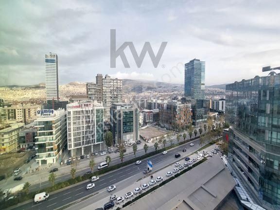 Folkart Time'da Taşınmaya Hazır 101 M2 Kiralık Ofis