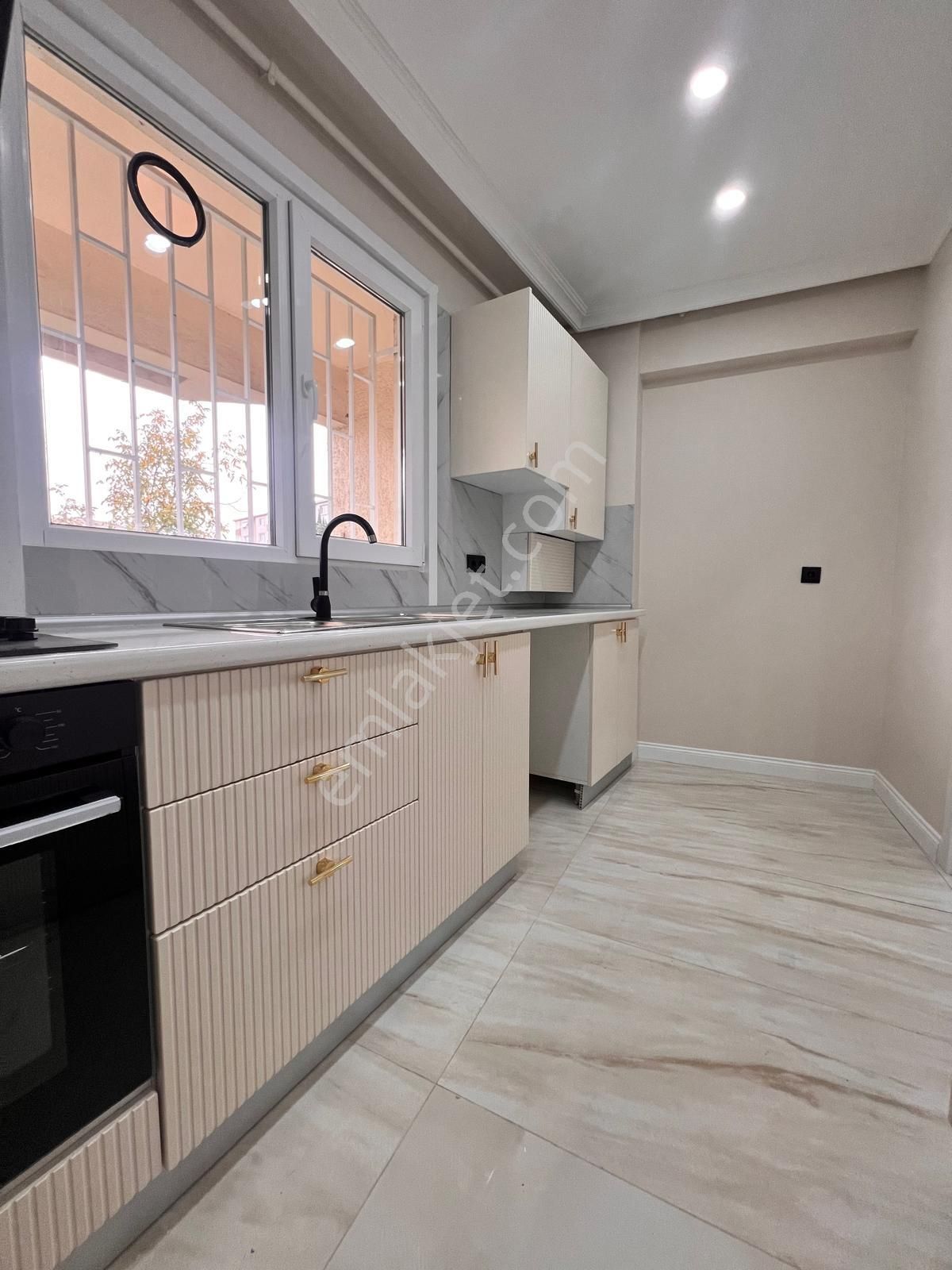 İdealtepe Sahilde Yeşillikler İçersinde 3+1 Daire - Görsel 24