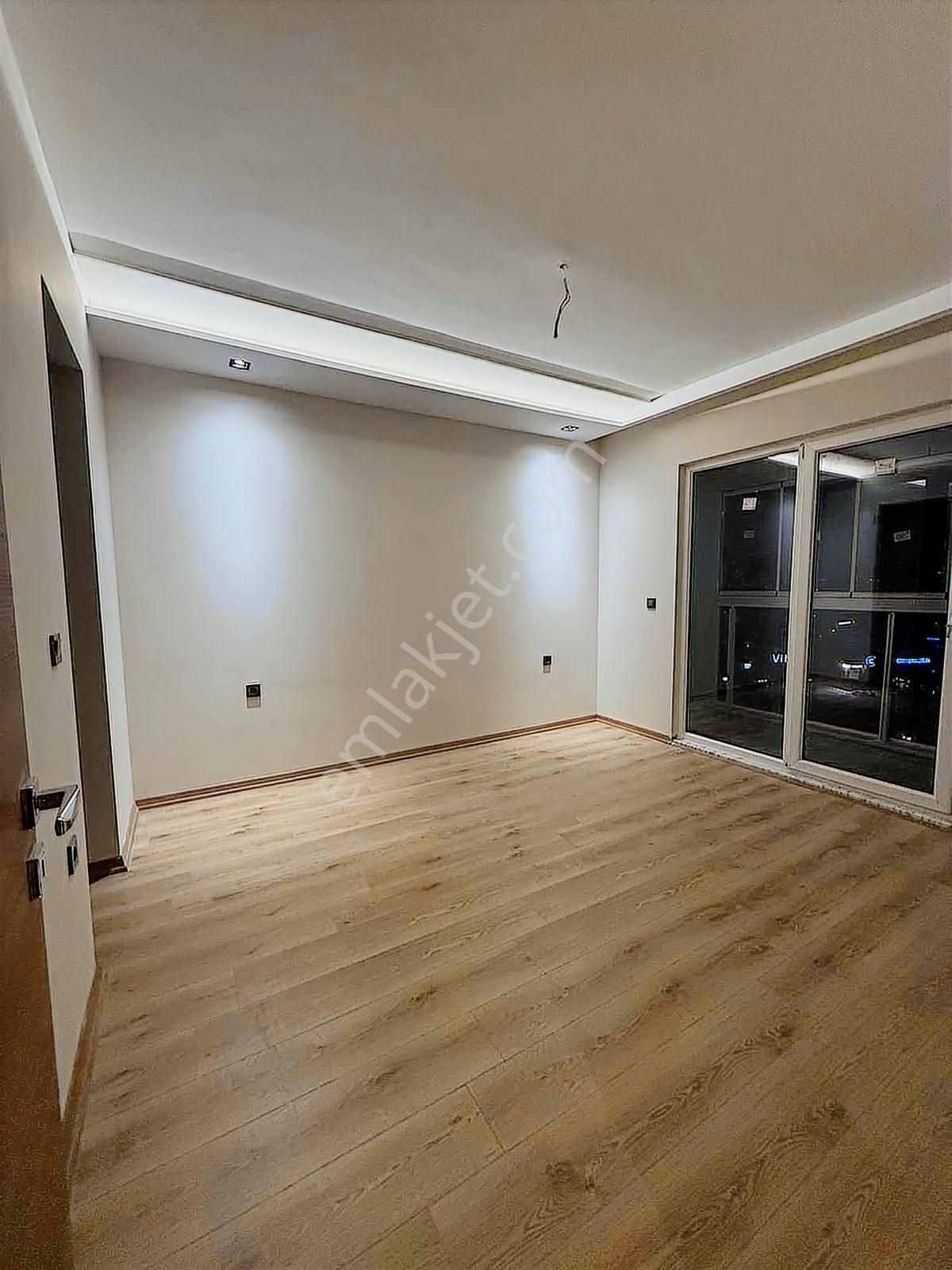Altınşehir Shu 08'de Manzaralı 3.5+1 Kiralık Lüks Daire - Görsel 16