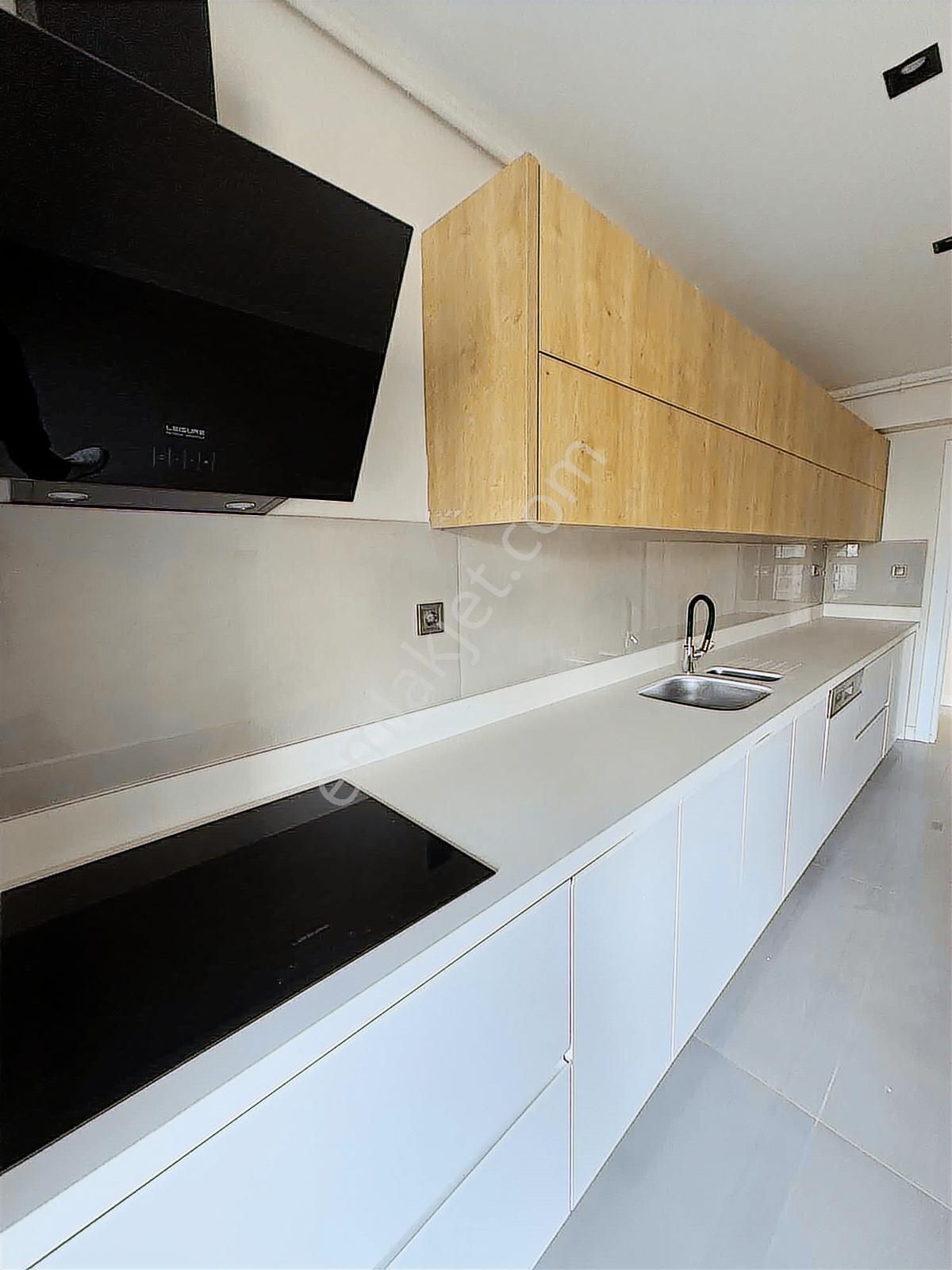 Altınşehir Shu 08'de Manzaralı 3.5+1 Kiralık Lüks Daire - Görsel 25
