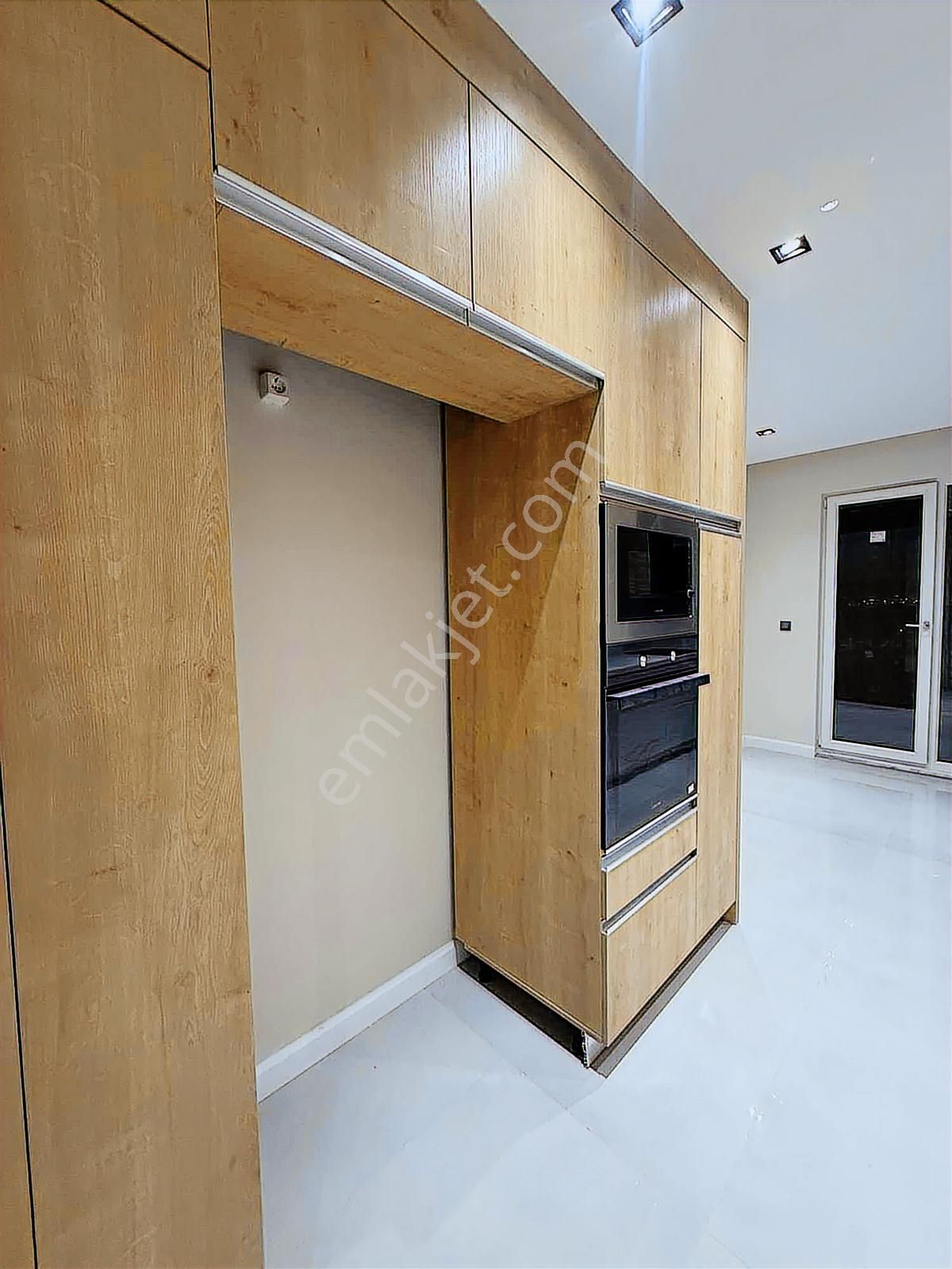 Altınşehir Shu 08'de Manzaralı 3.5+1 Kiralık Lüks Daire - Görsel 12