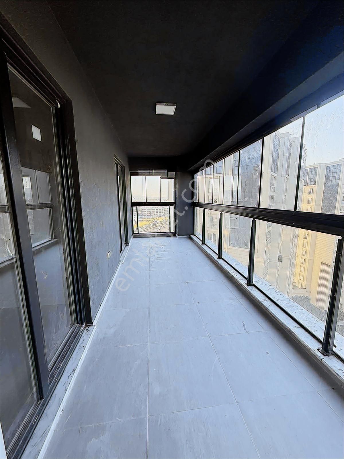 Altınşehir Shu 08'de Manzaralı 3.5+1 Kiralık Lüks Daire - Görsel 10