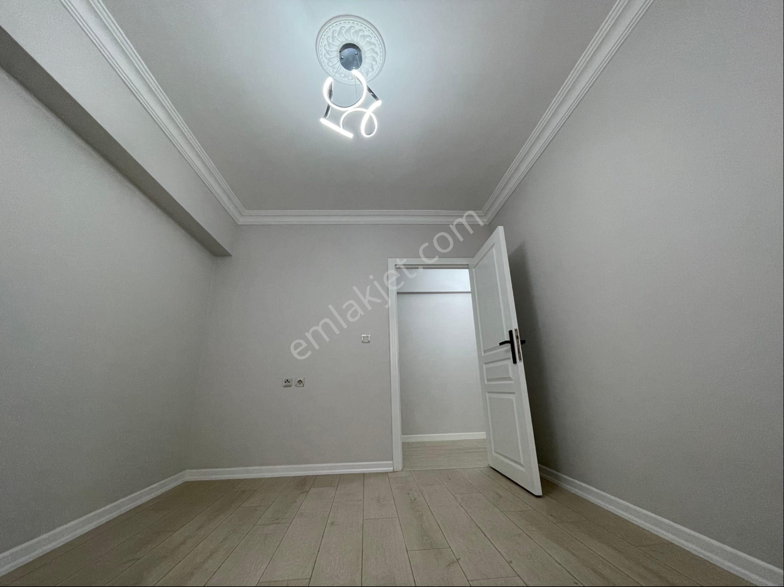 Ns Prestij Den Süvari Mah Mükemmel Konum Site Bölgesinde Ara Kat - Görsel 13