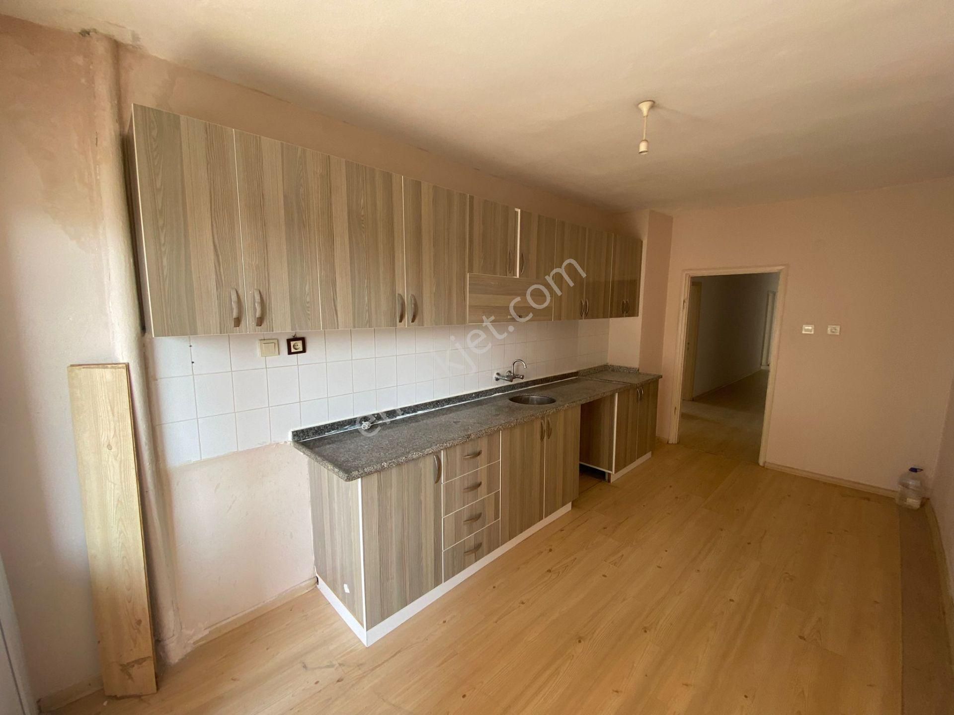 Karınca'dan Aylık Ödeme,gmk'ya Sıfır Deniz Manzaralı 3+1kiralık!