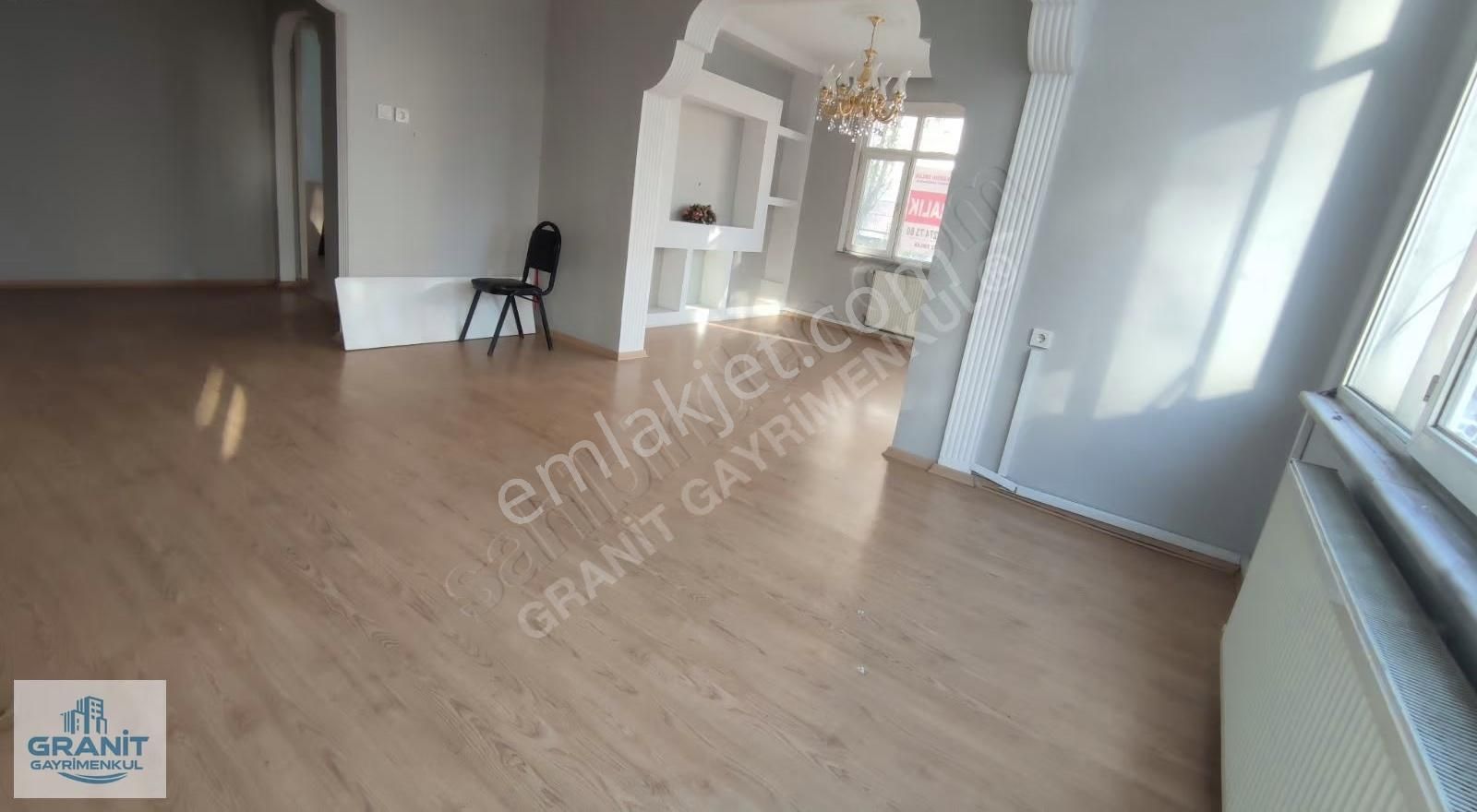 Granit Gayrimenkul'den 120 M2 2+1 Kiralık Ofis - Görsel 23