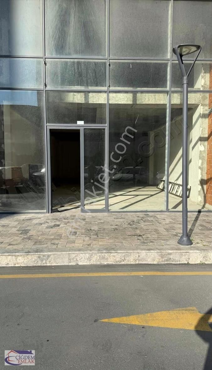 Çiğdem Emlak'tan Yedimavi'de Merkezi Konumda Satılık Dükkan - Görsel 6