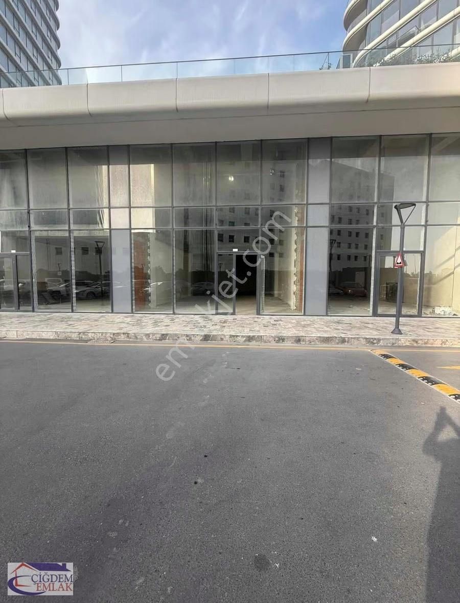 Çiğdem Emlak'tan Yedimavi'de Merkezi Konumda Satılık Dükkan - Görsel 2