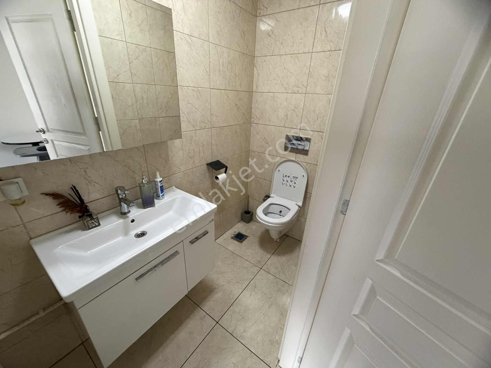 Çiğdem Emlak'tan Locamahalde Kiralık 3 Katlı Cadde&mağaza Dükkan - Görsel 9